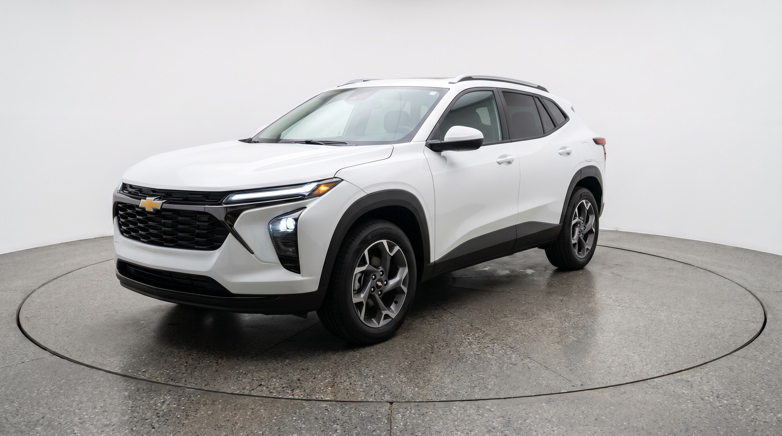 Thumbnail: 2025 Chevrolet Trax - 3