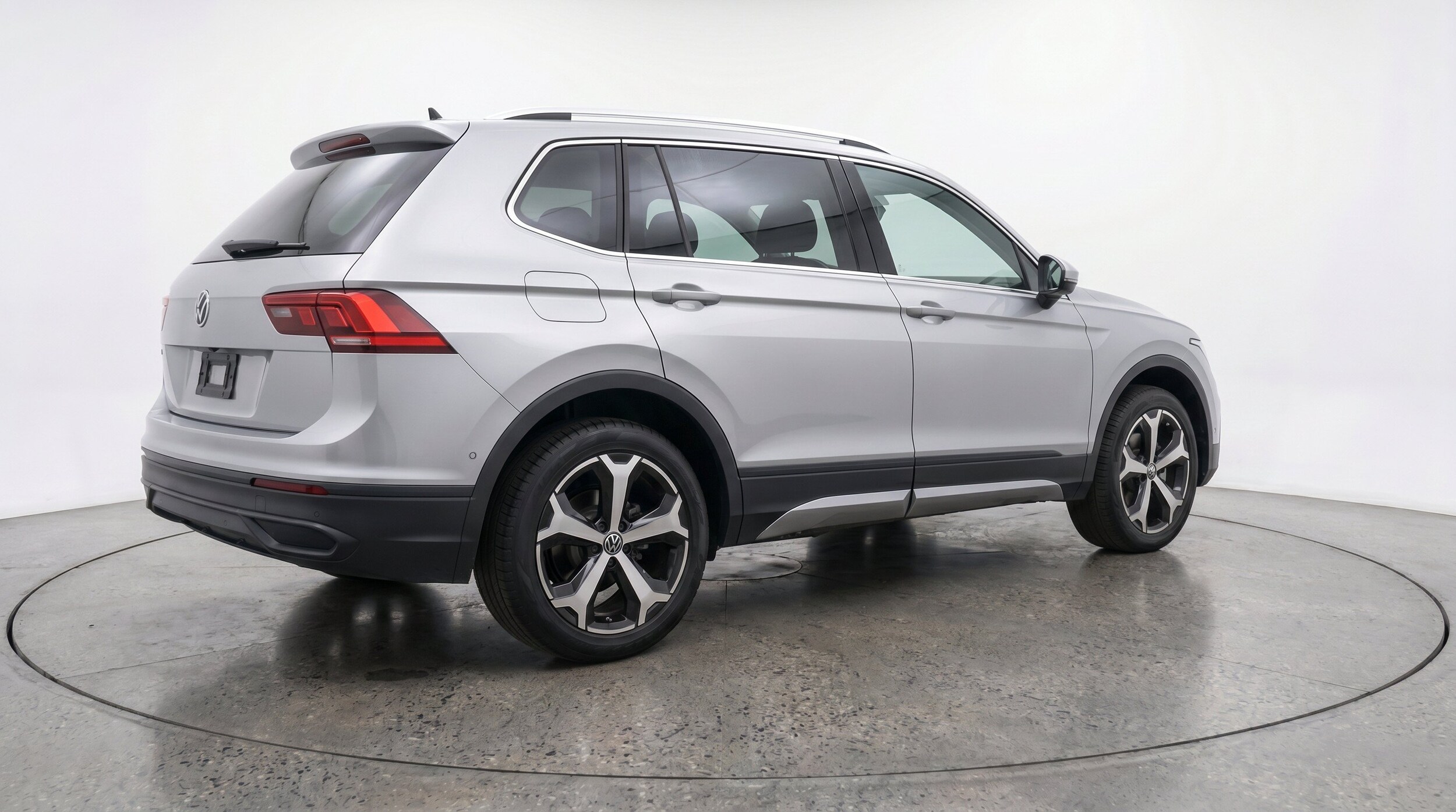 Thumbnail: 2026 Volkswagen Tiguan - 9
