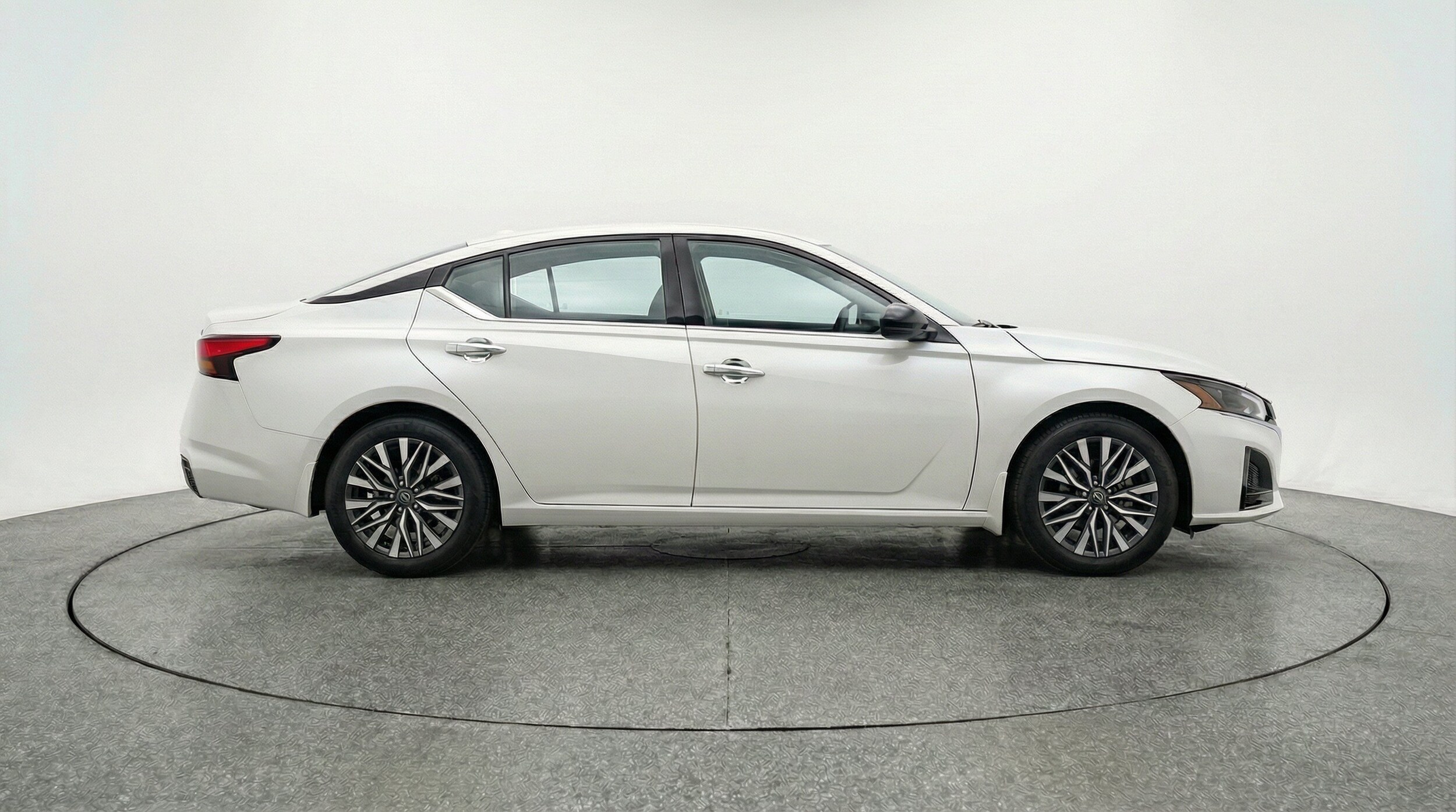 Thumbnail: 2025 Nissan Altima - 11