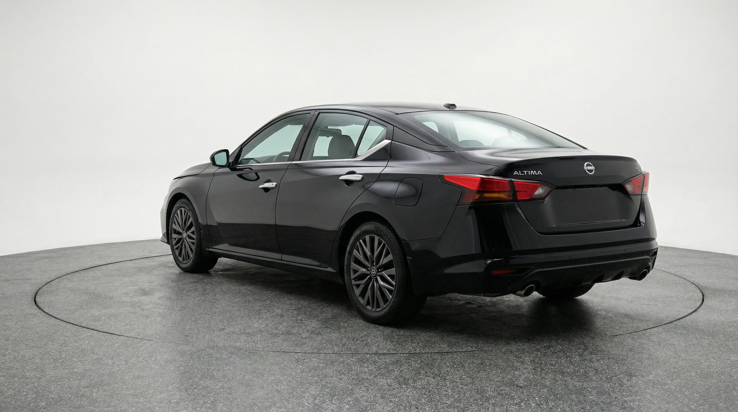 Thumbnail: 2025 Nissan Altima - 5