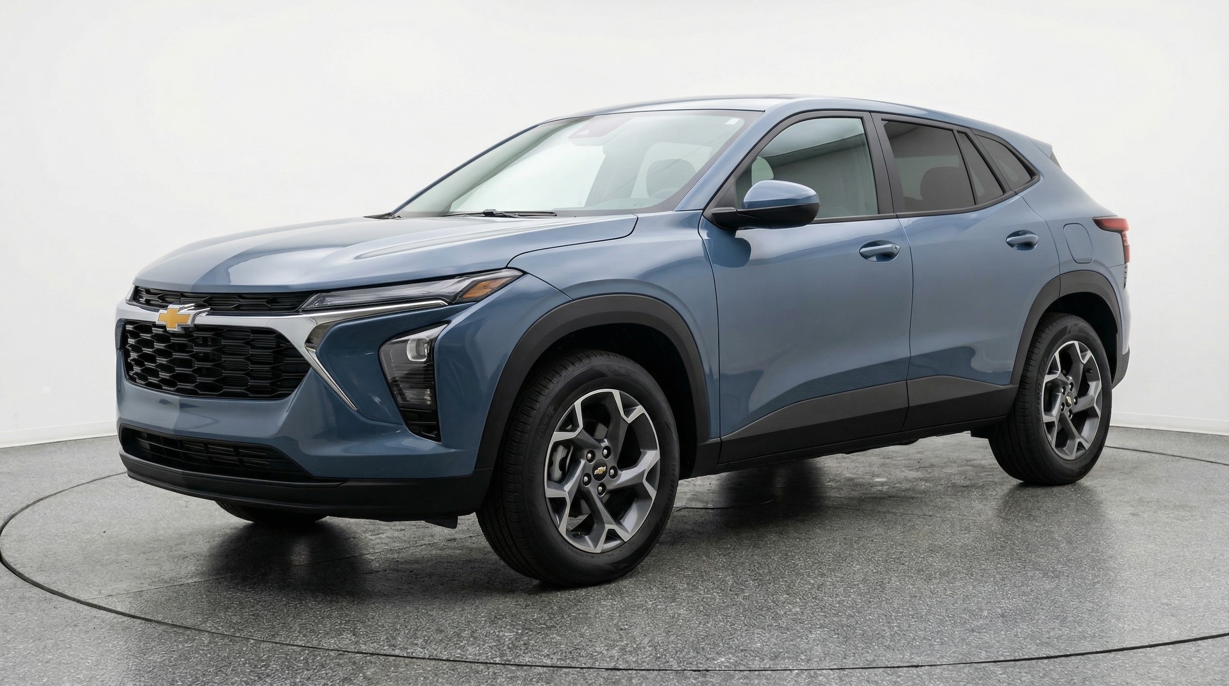 Thumbnail: 2025 Chevrolet Trax - 3