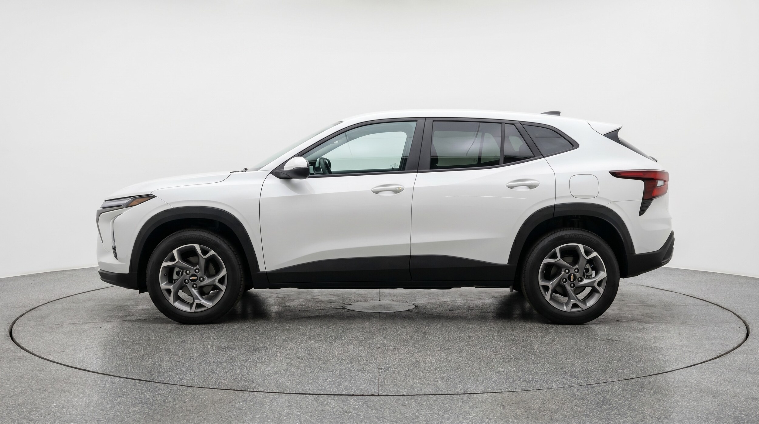 Thumbnail: 2025 Chevrolet Trax - 4