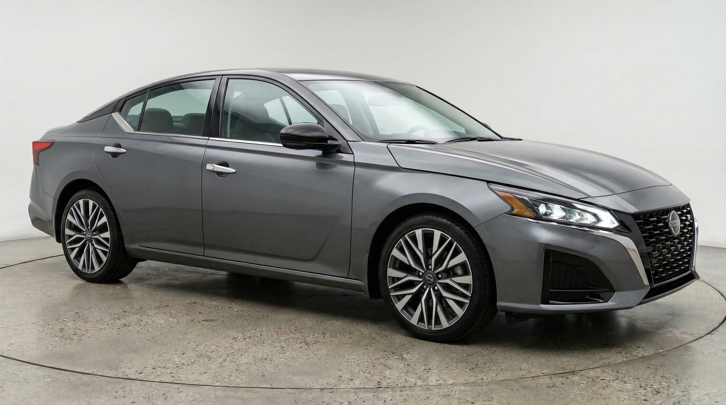 Thumbnail: 2025 Nissan Altima - 1