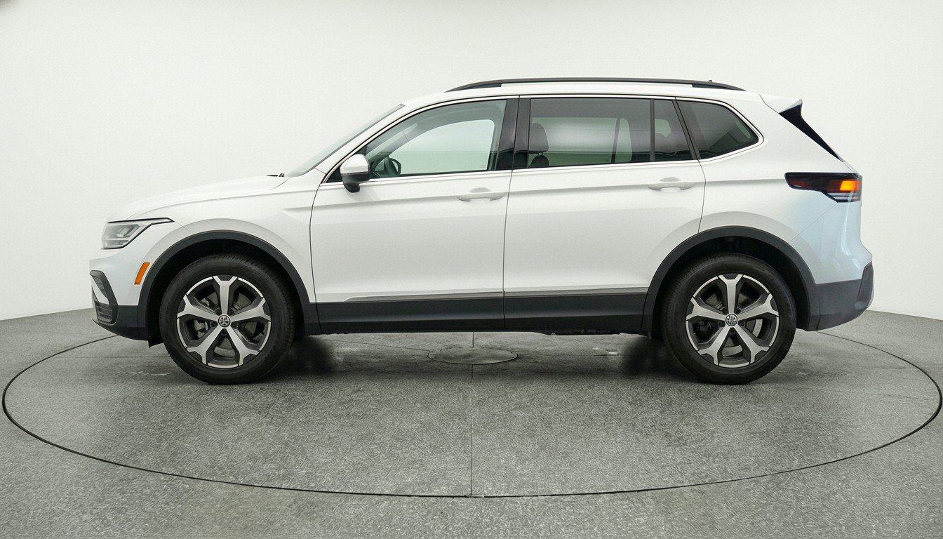 Thumbnail: 2026 Volkswagen Tiguan - 5