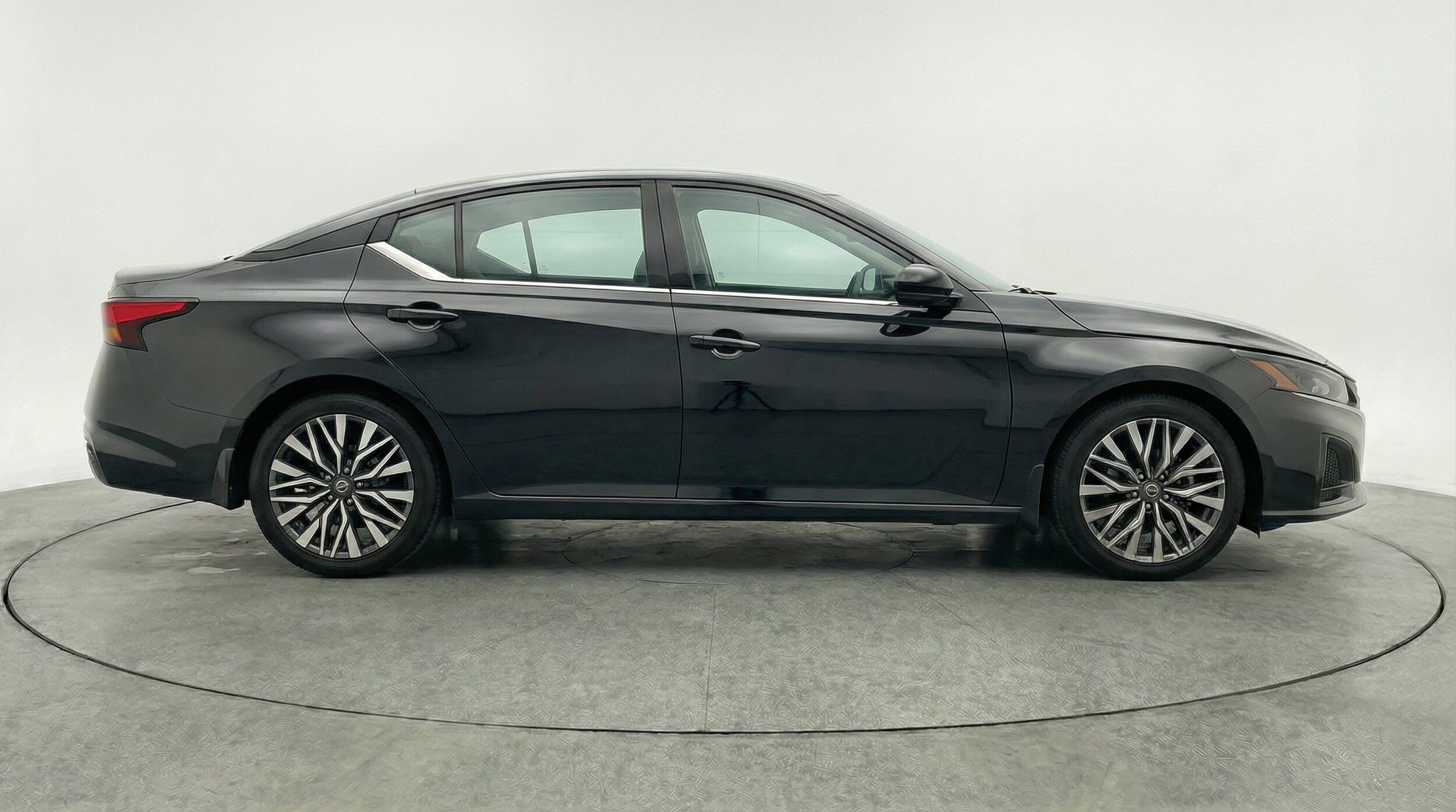 Thumbnail: 2025 Nissan Altima - 11