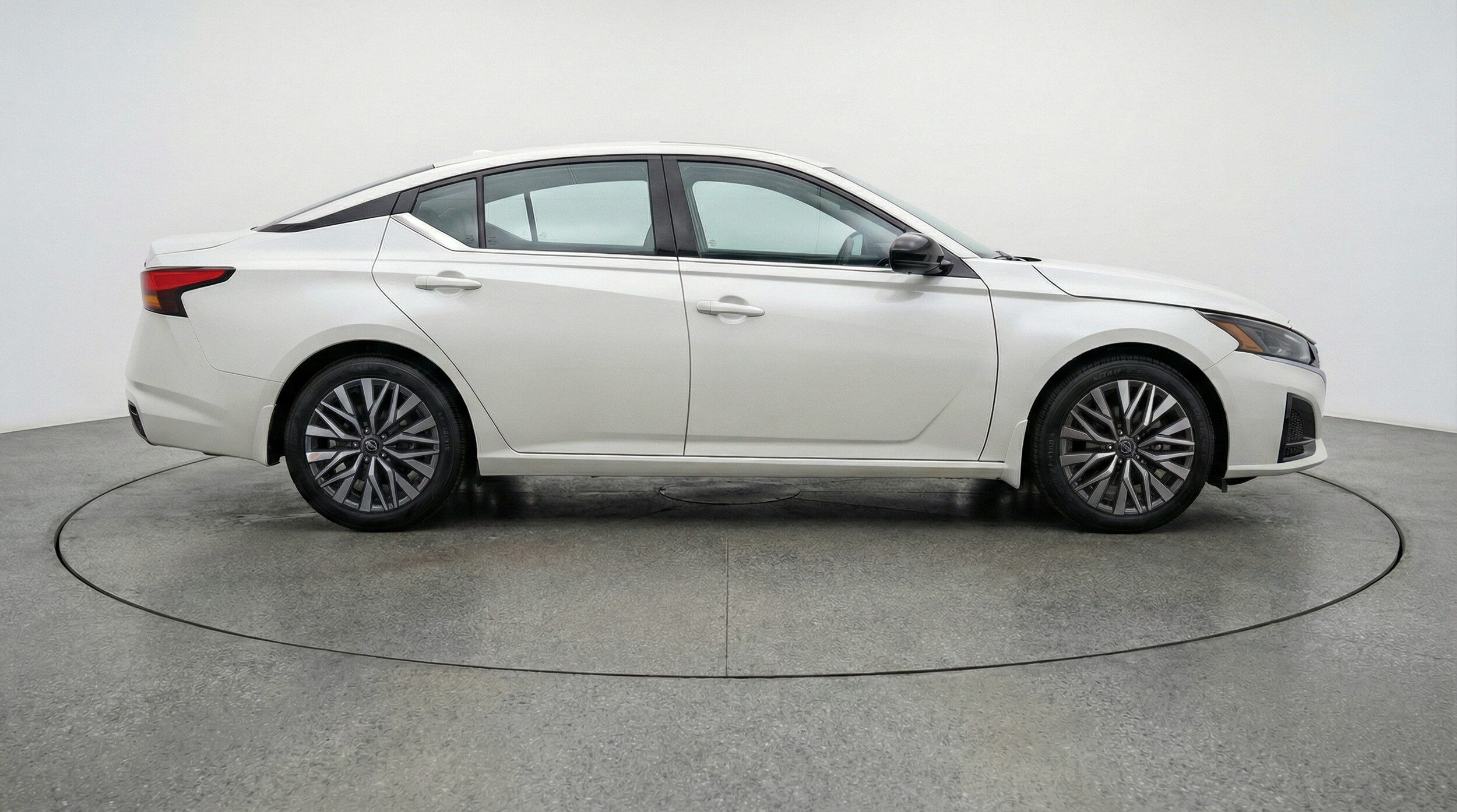 Thumbnail: 2025 Nissan Altima - 8