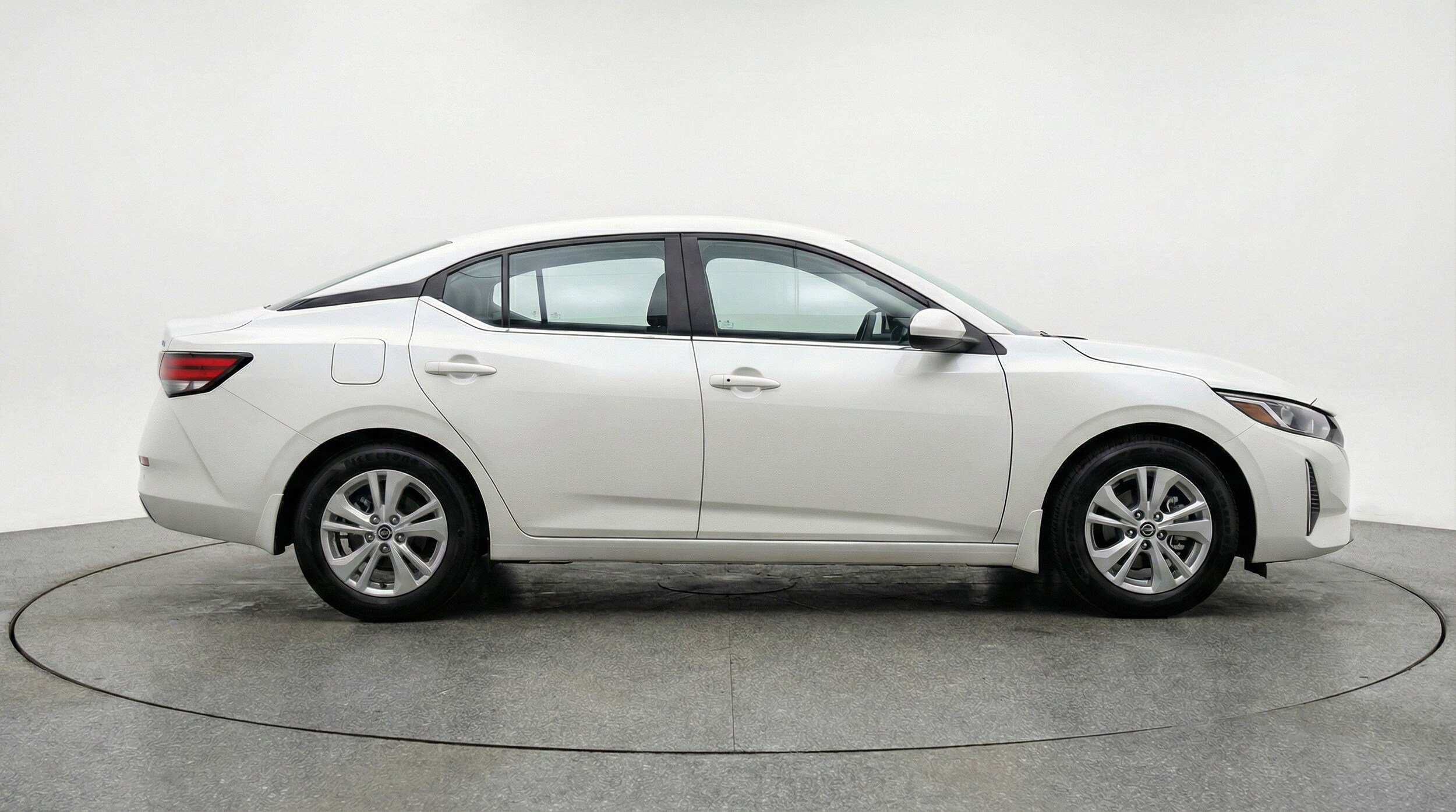 Thumbnail: 2025 Nissan Sentra - 11