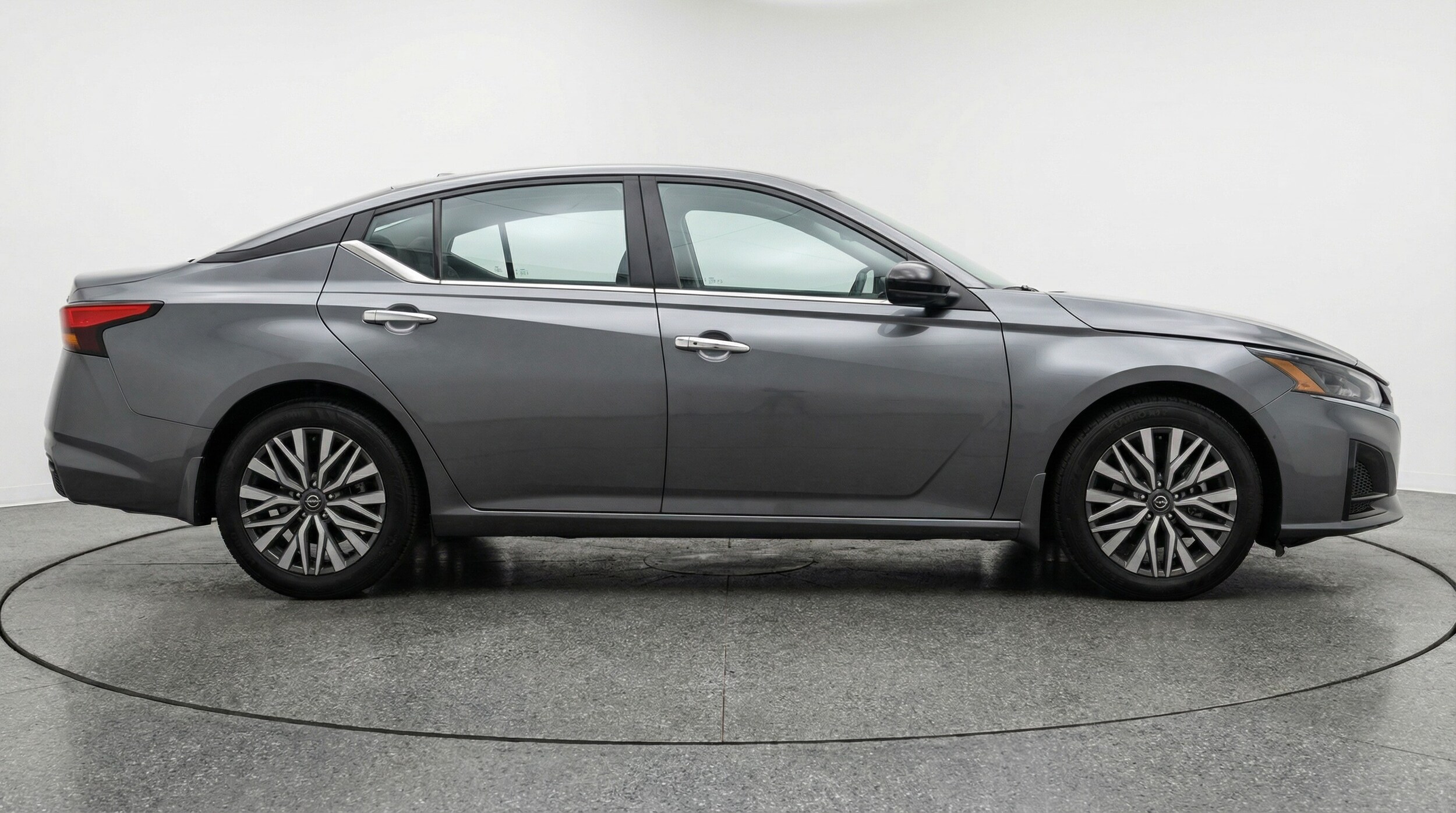 Thumbnail: 2025 Nissan Altima - 8