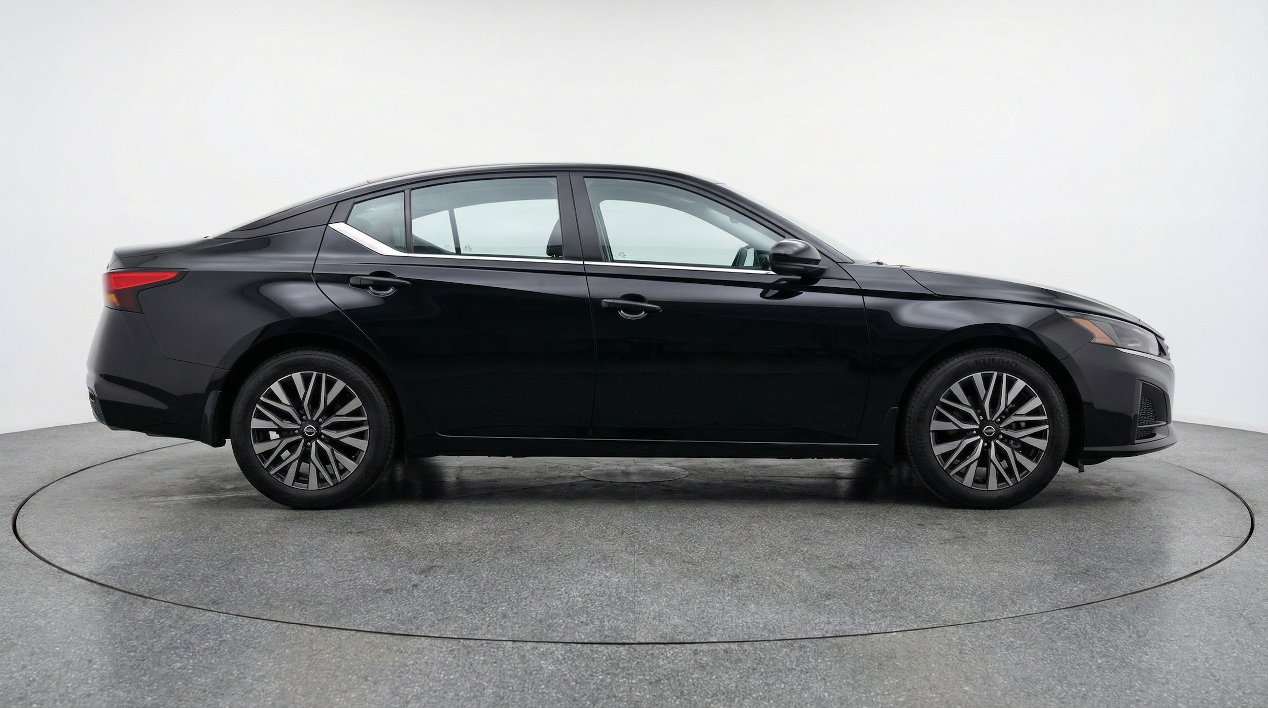 Thumbnail: 2025 Nissan Altima - 11