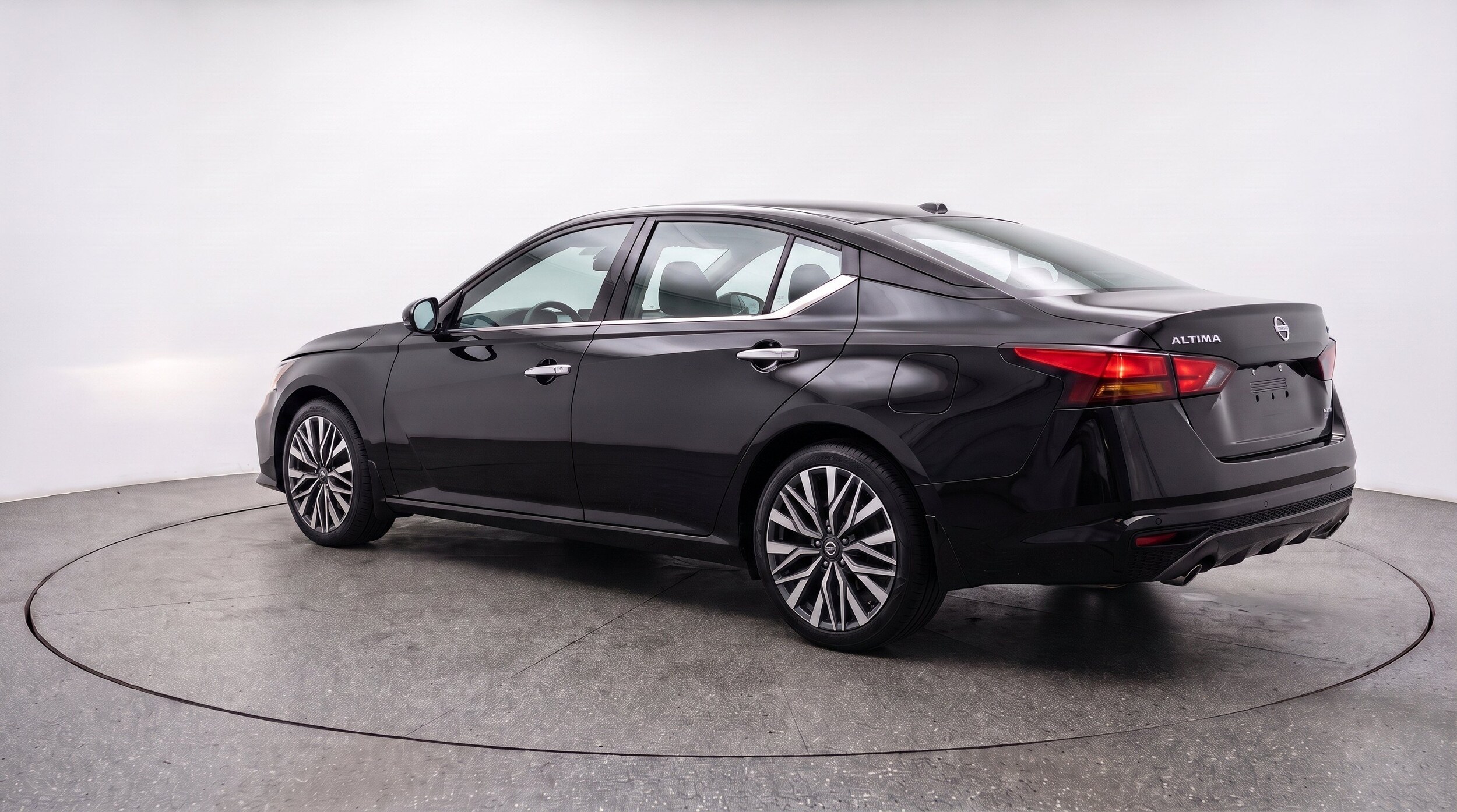 Thumbnail: 2025 Nissan Altima - 6