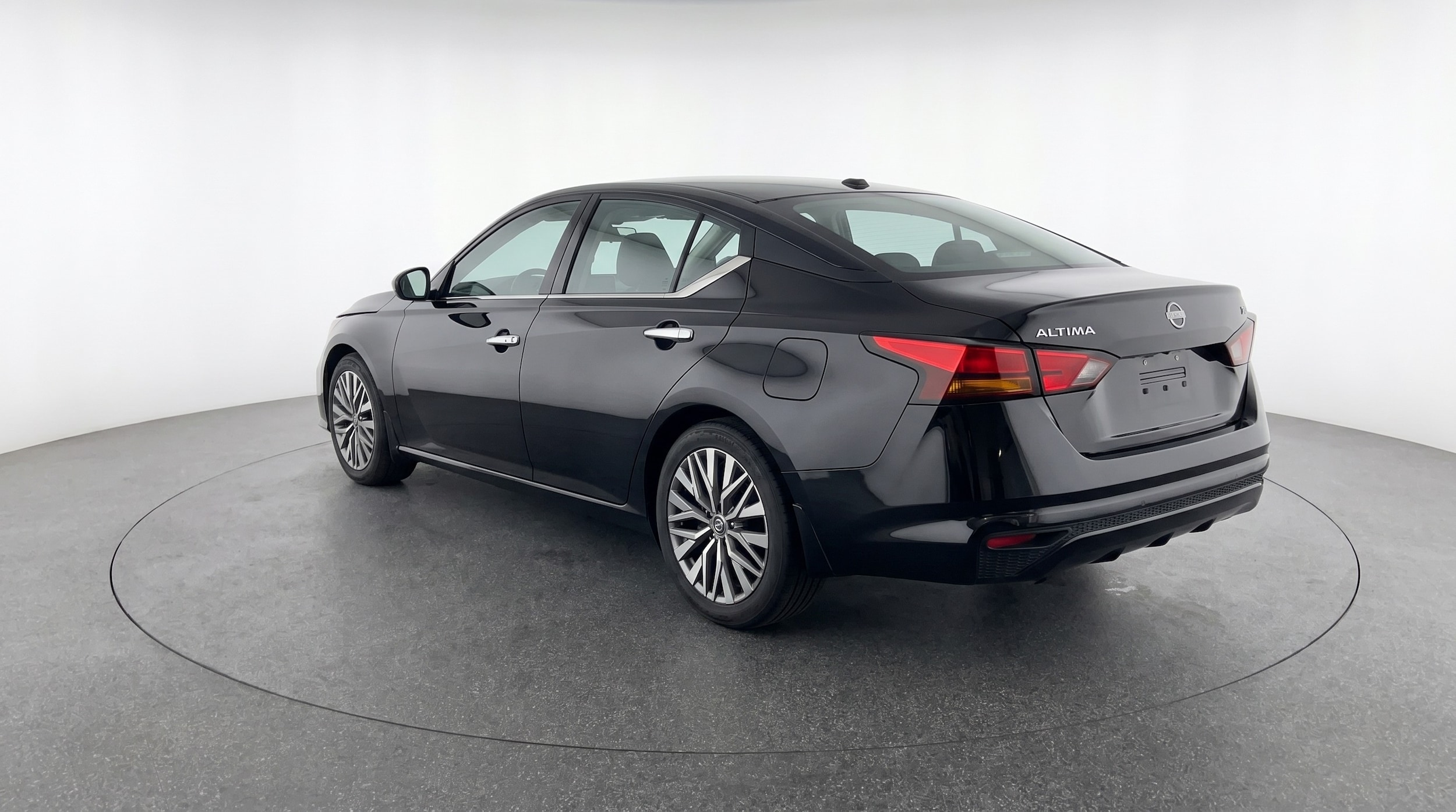Thumbnail: 2025 Nissan Altima - 5