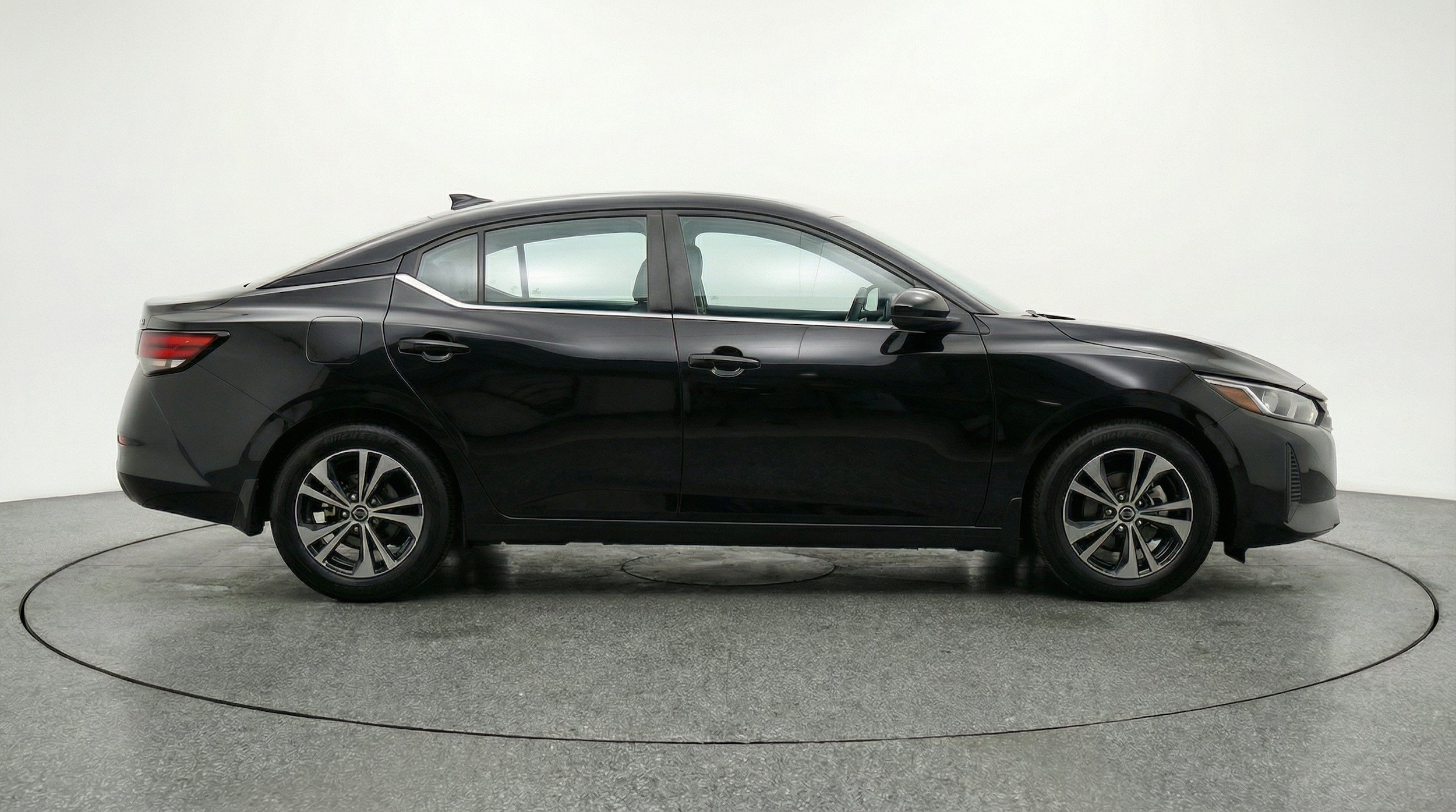 Thumbnail: 2025 Nissan Sentra - 11