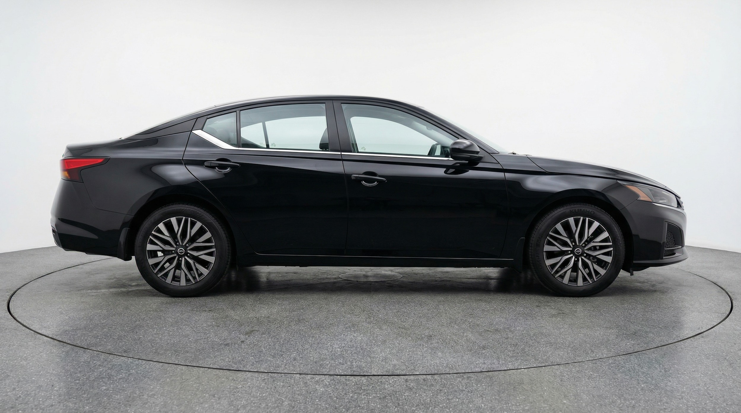 Thumbnail: 2025 Nissan Altima - 8