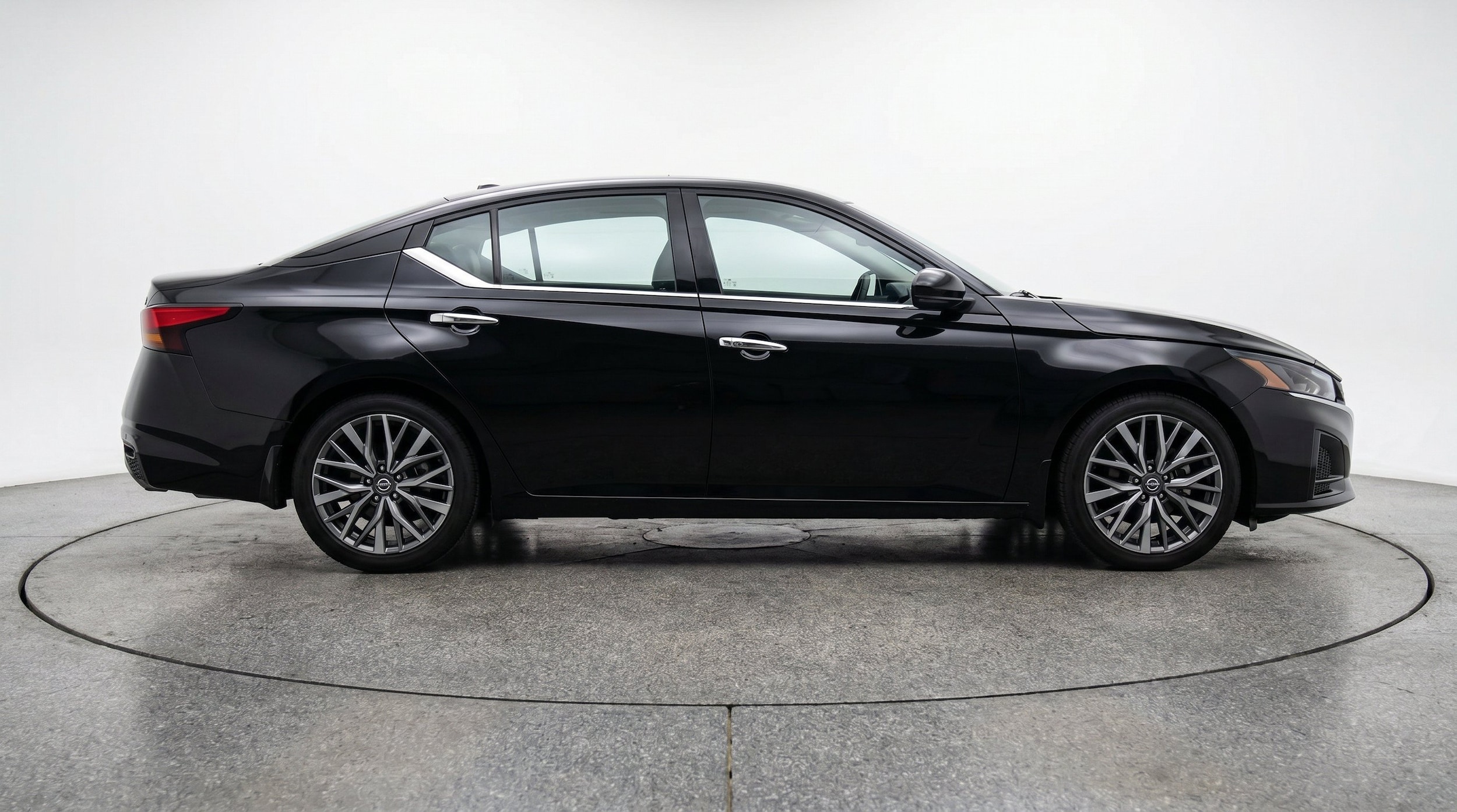 Thumbnail: 2025 Nissan Altima - 11