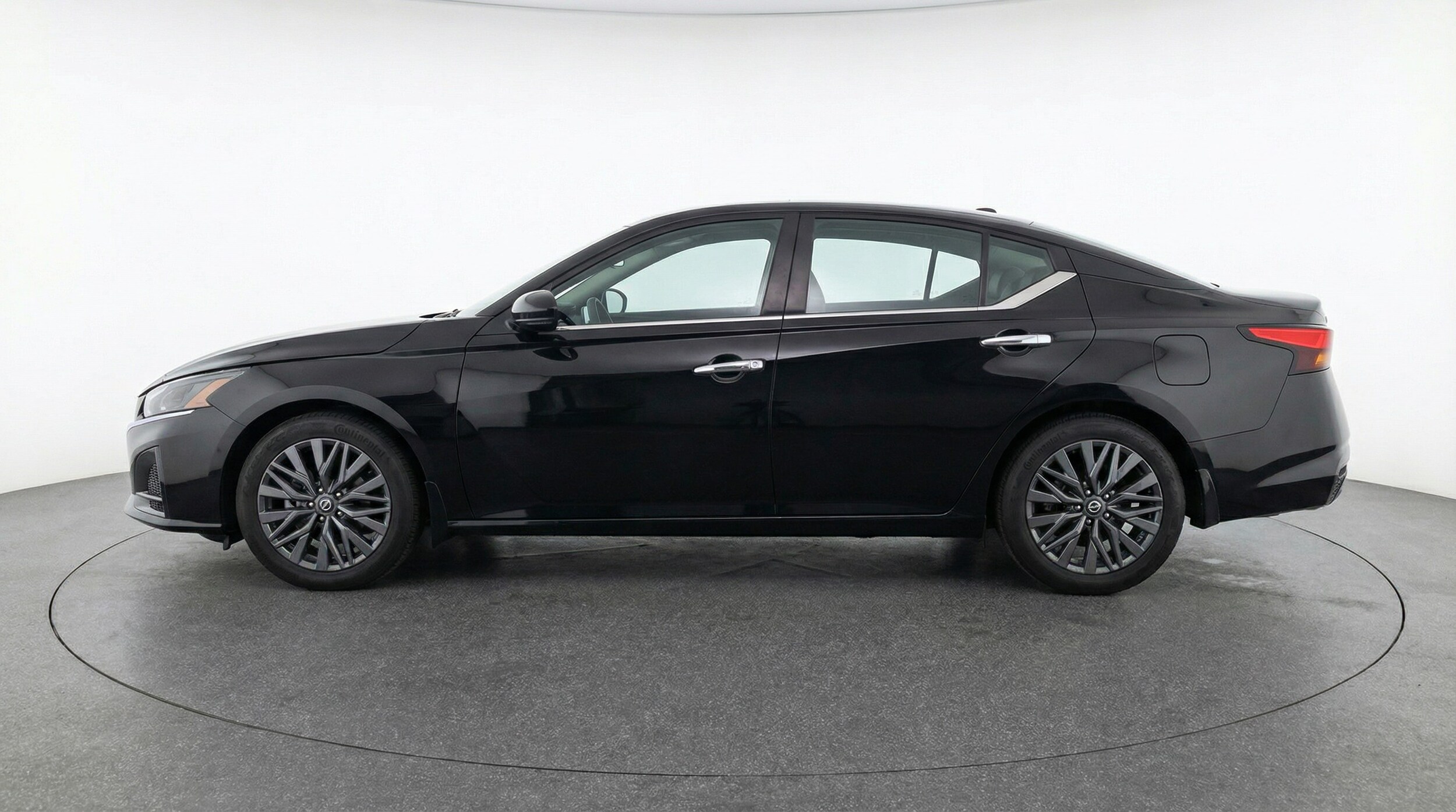 Thumbnail: 2025 Nissan Altima - 4