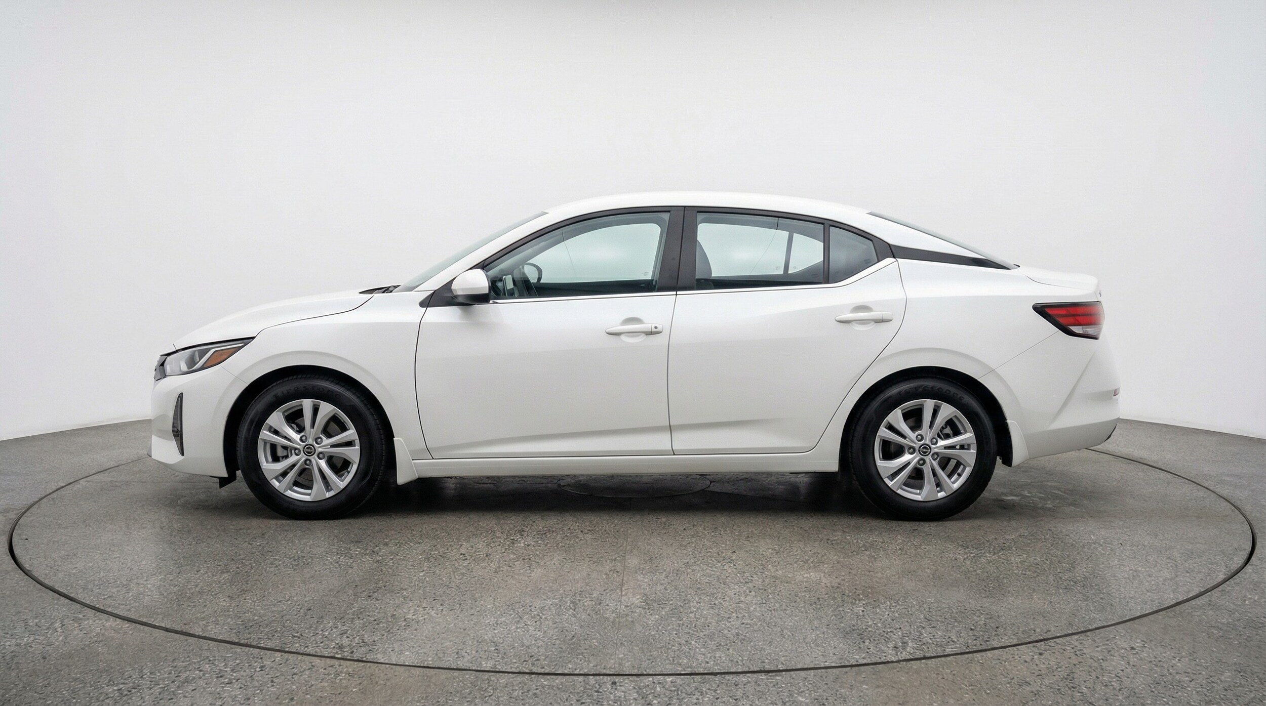 Thumbnail: 2025 Nissan Sentra - 4