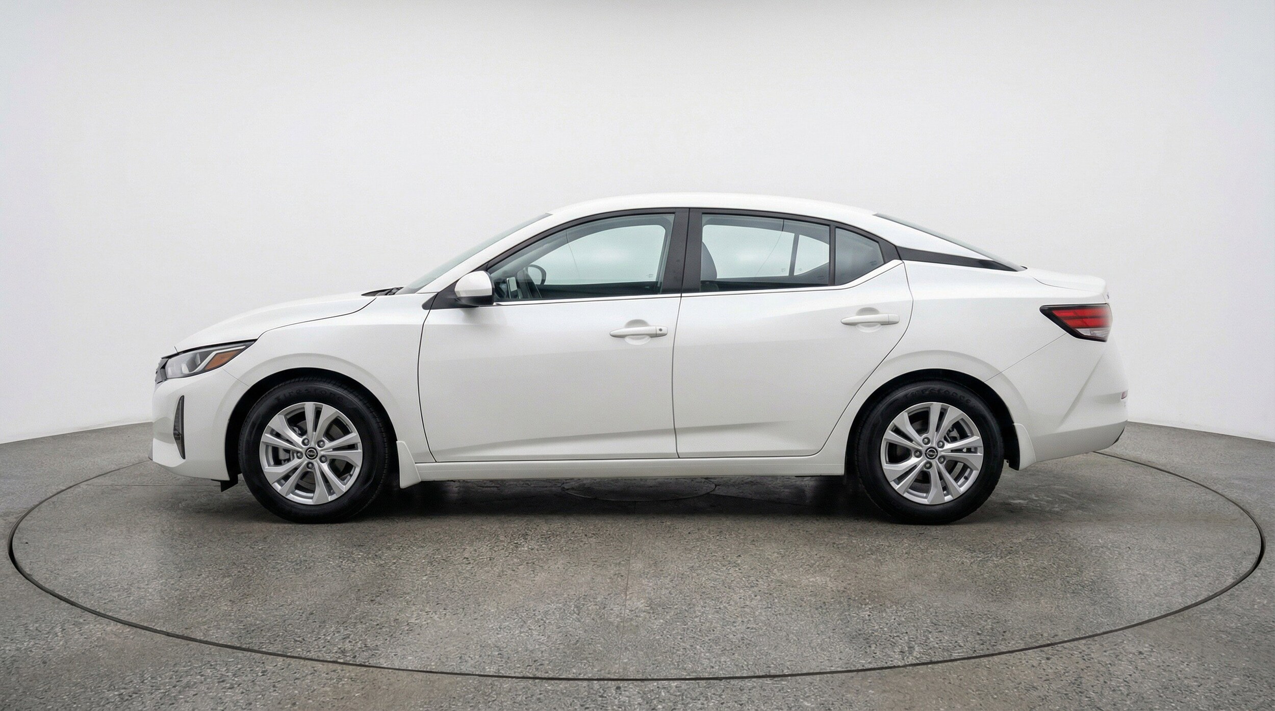 Thumbnail: 2025 Nissan Sentra - 5