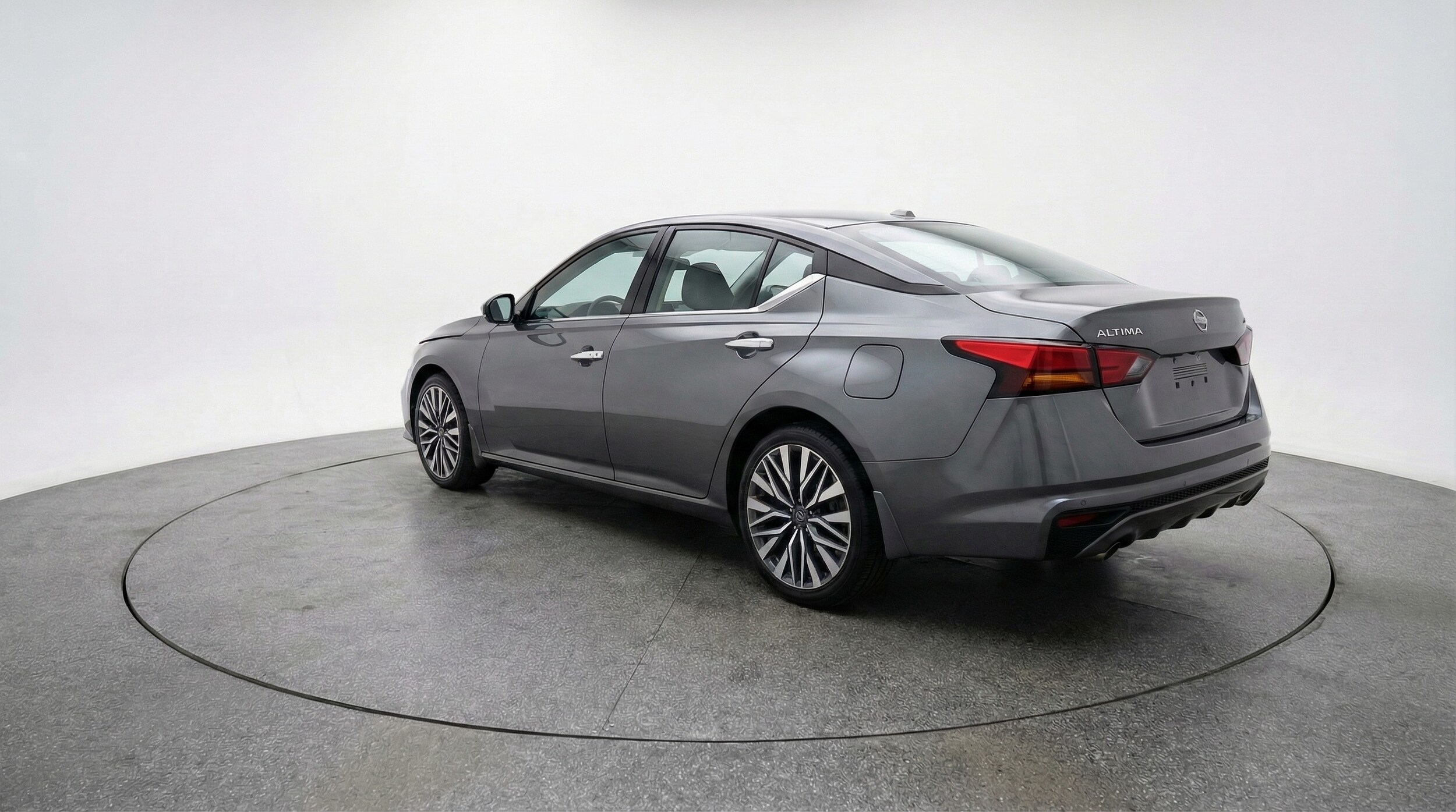 Thumbnail: 2025 Nissan Altima - 5