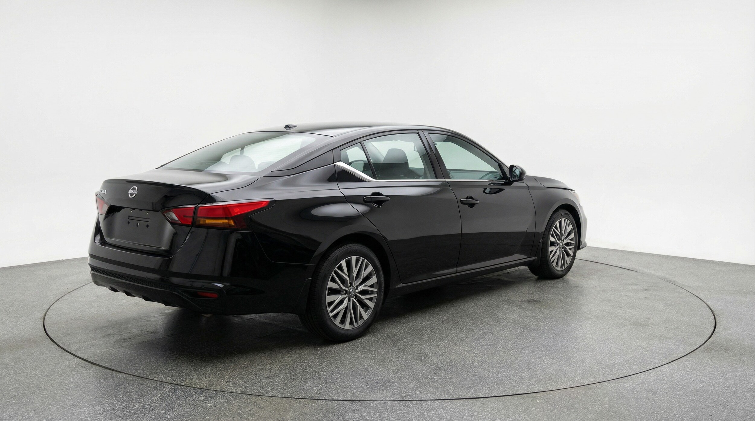 Thumbnail: 2025 Nissan Altima - 7