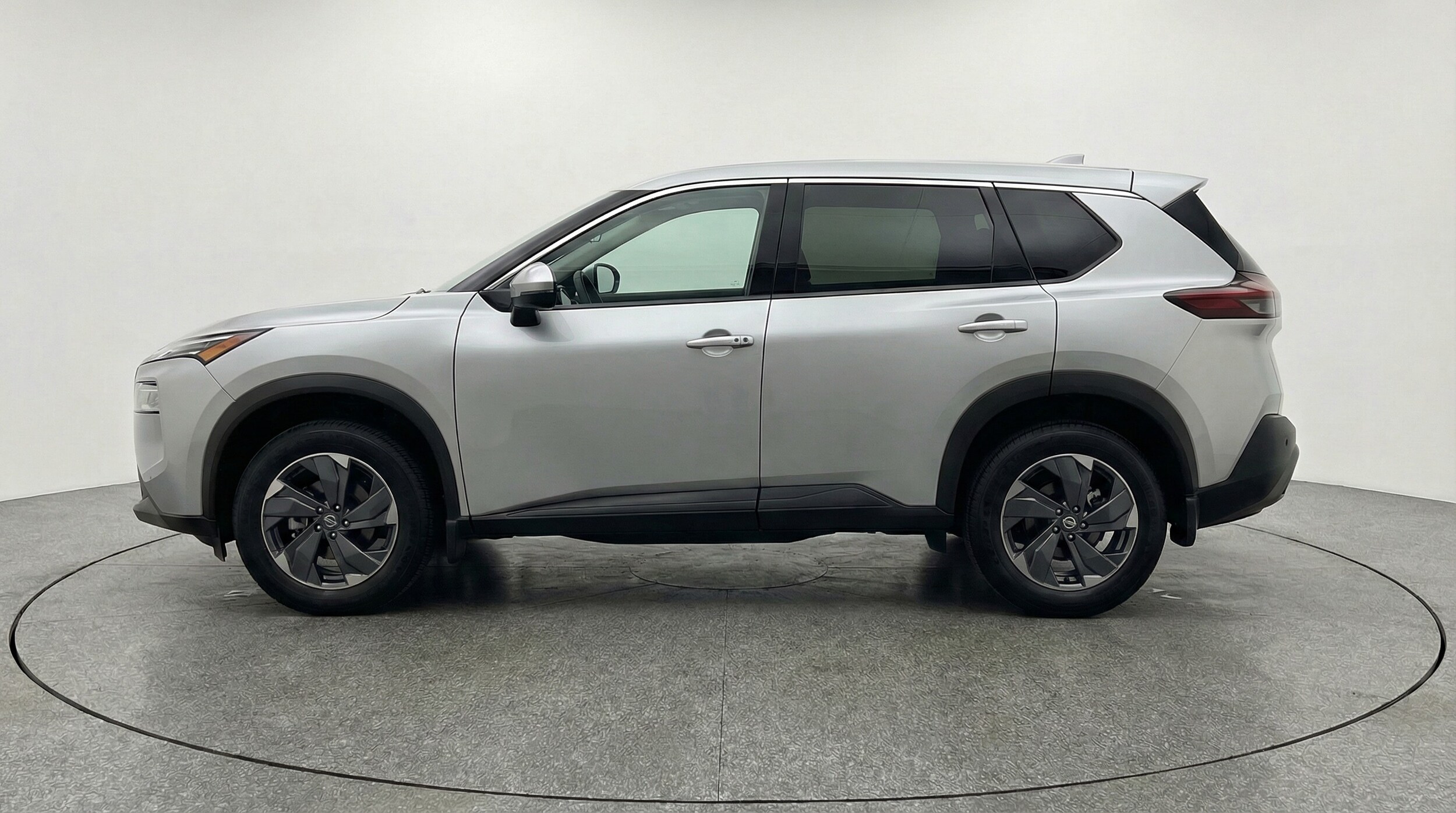 Thumbnail: 2025 Nissan Rogue - 4