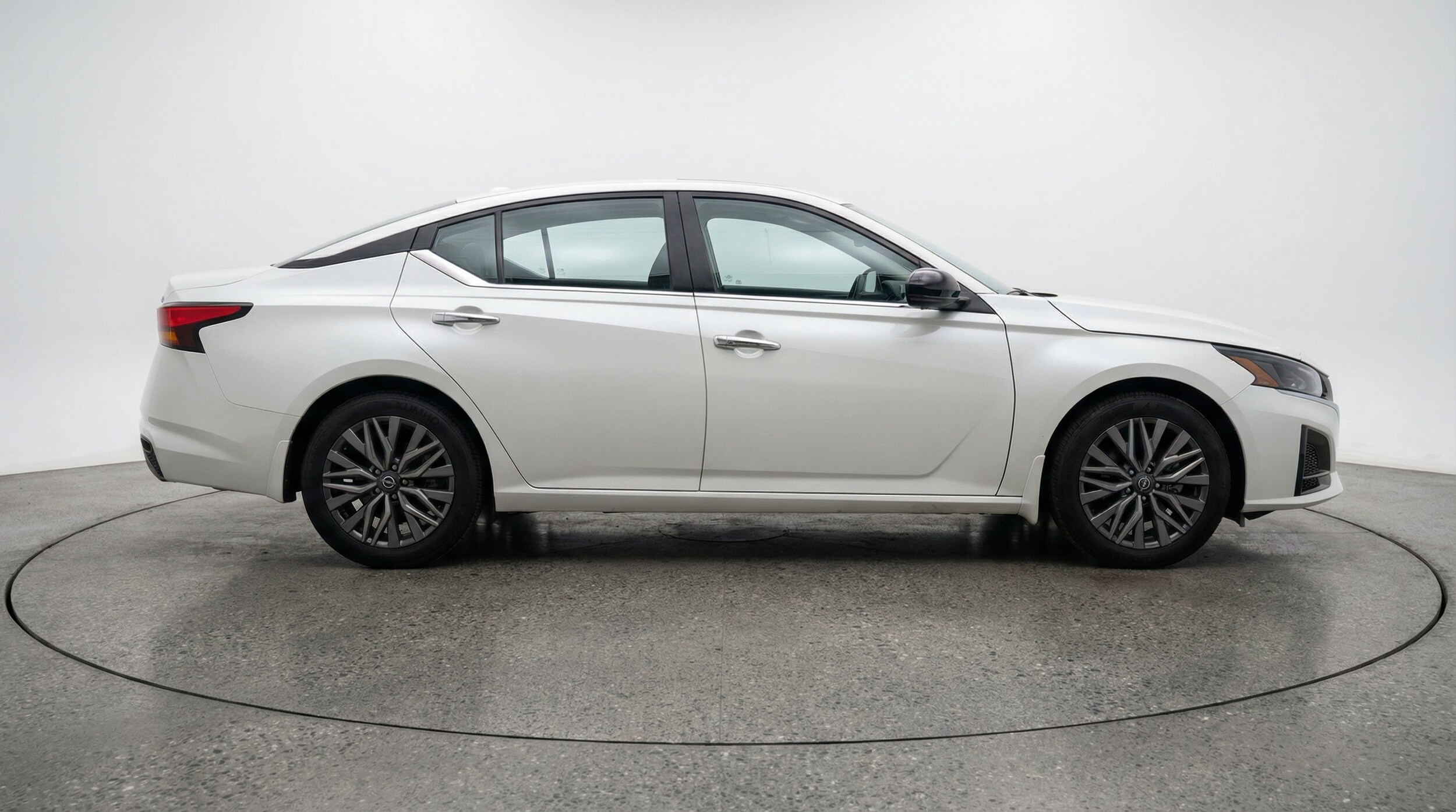 Thumbnail: 2025 Nissan Altima - 8