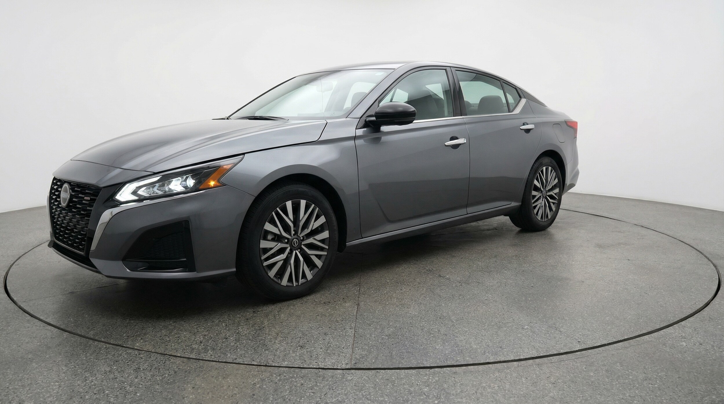 Thumbnail: 2025 Nissan Altima - 3