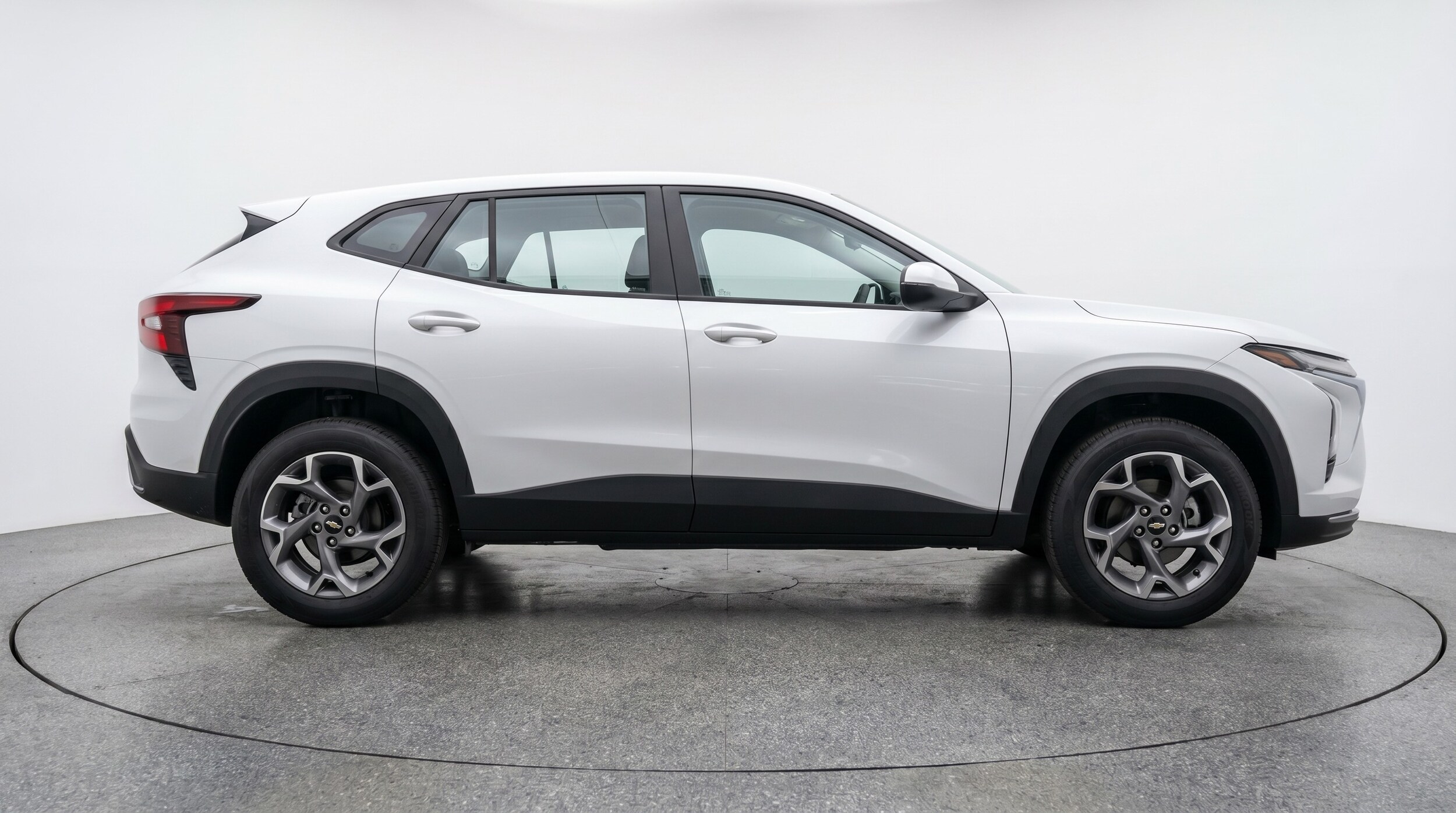 Thumbnail: 2025 Chevrolet Trax - 8