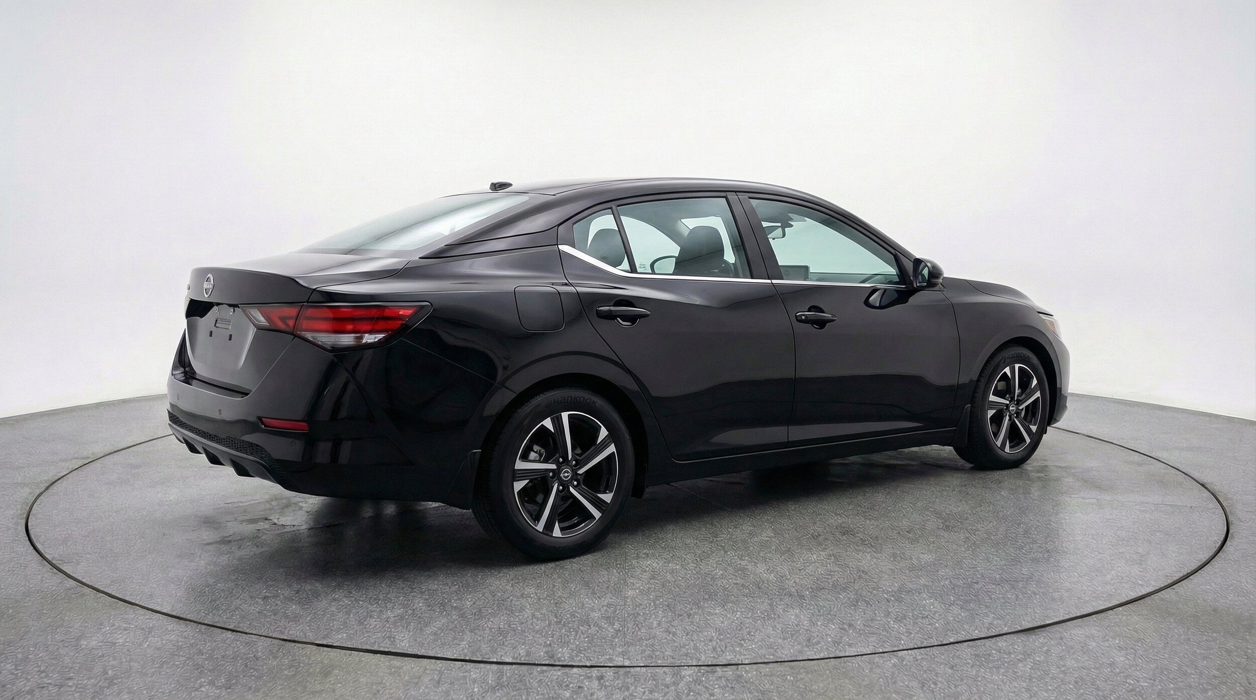 Thumbnail: 2025 Nissan Sentra - 9