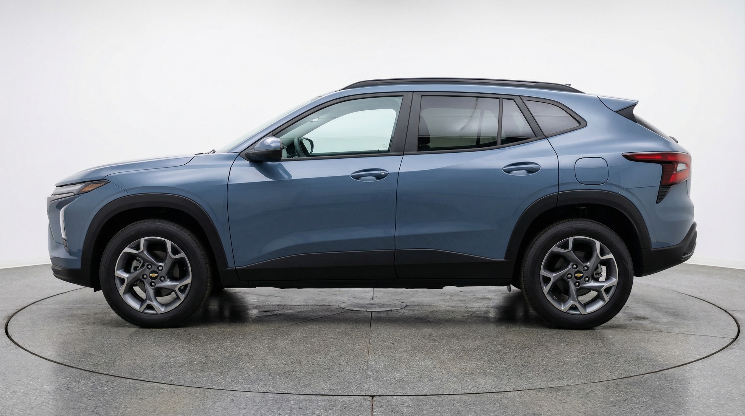 Thumbnail: 2025 Chevrolet Trax - 4