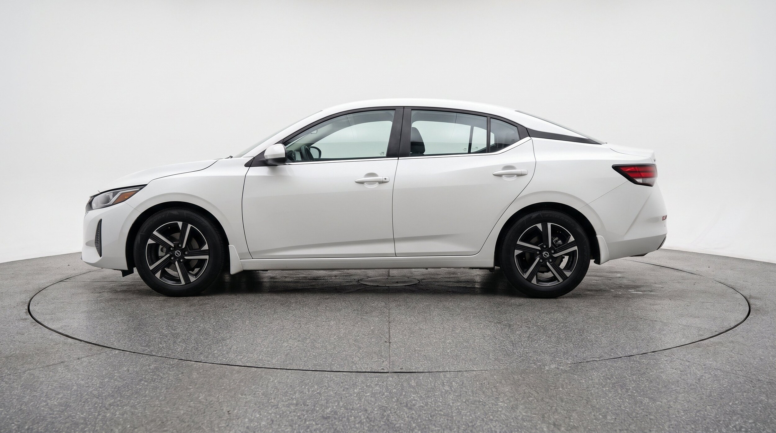 Thumbnail: 2025 Nissan Sentra - 5
