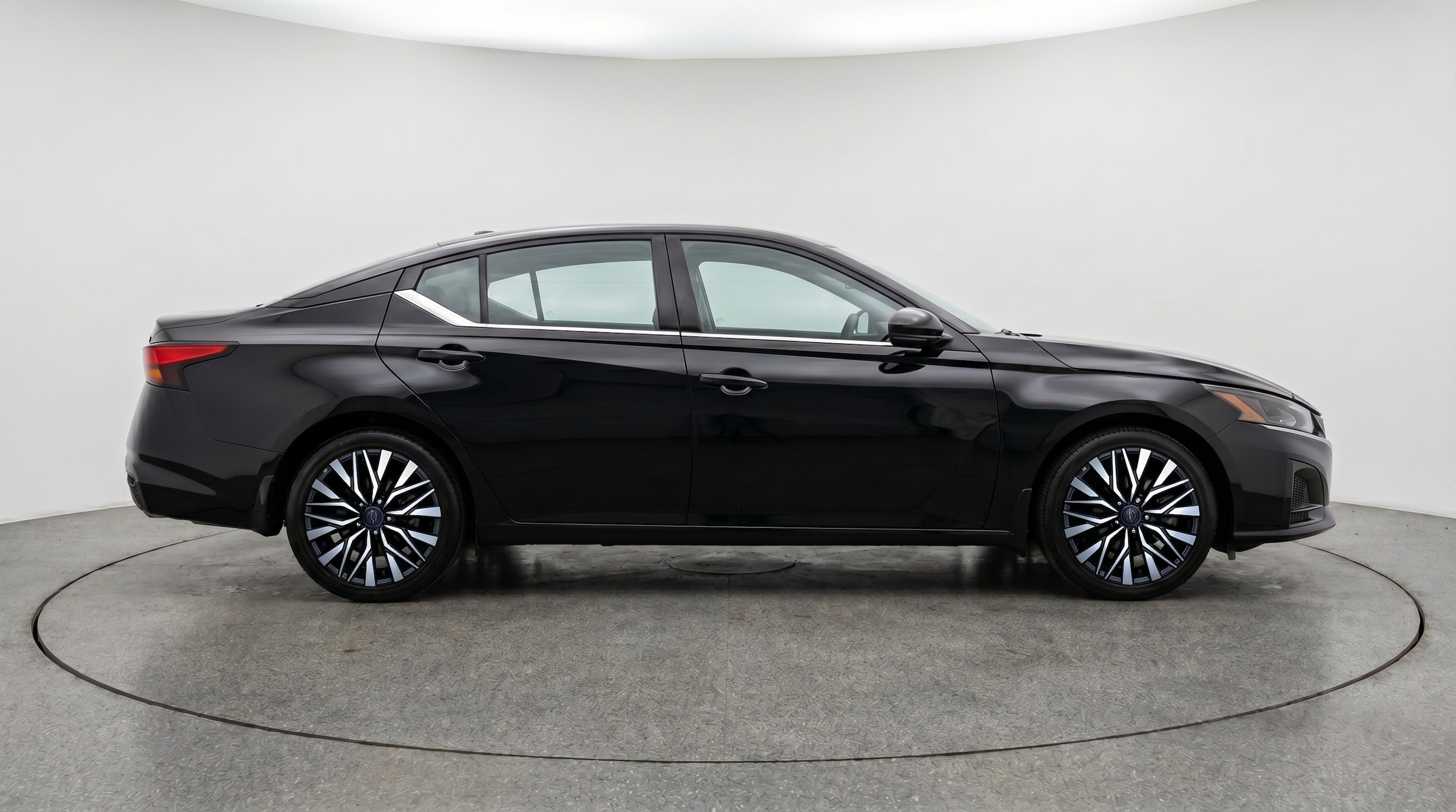Thumbnail: 2025 Nissan Altima - 8