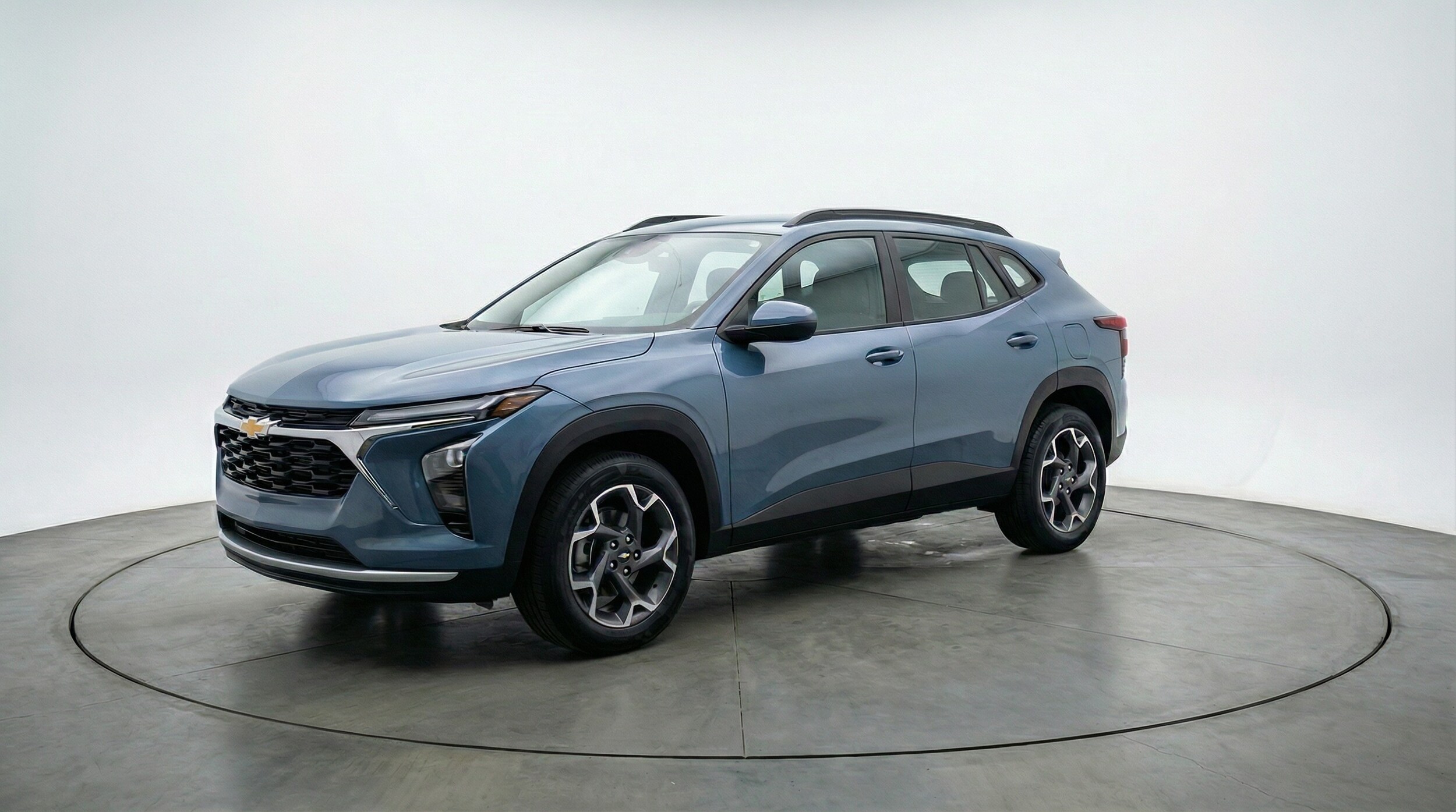 Thumbnail: 2025 Chevrolet Trax - 3