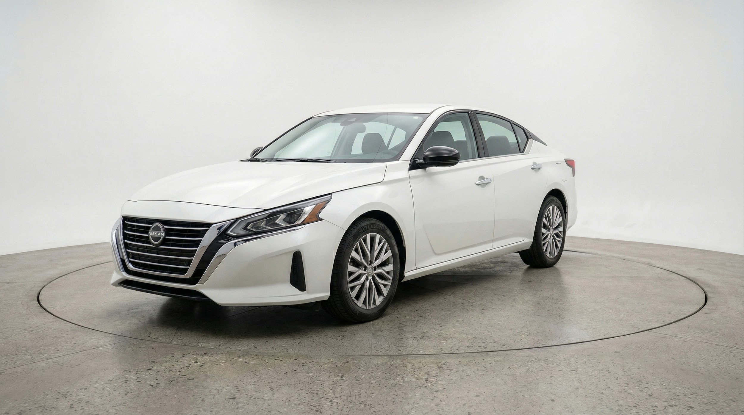 Thumbnail: 2025 Nissan Altima - 3