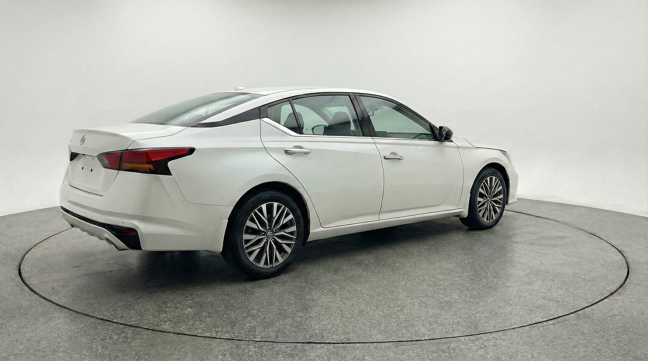 Thumbnail: 2025 Nissan Altima - 7