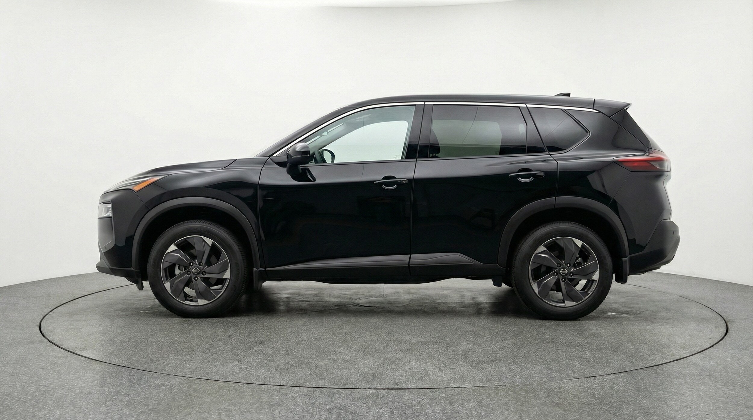 Thumbnail: 2025 Nissan Rogue - 4