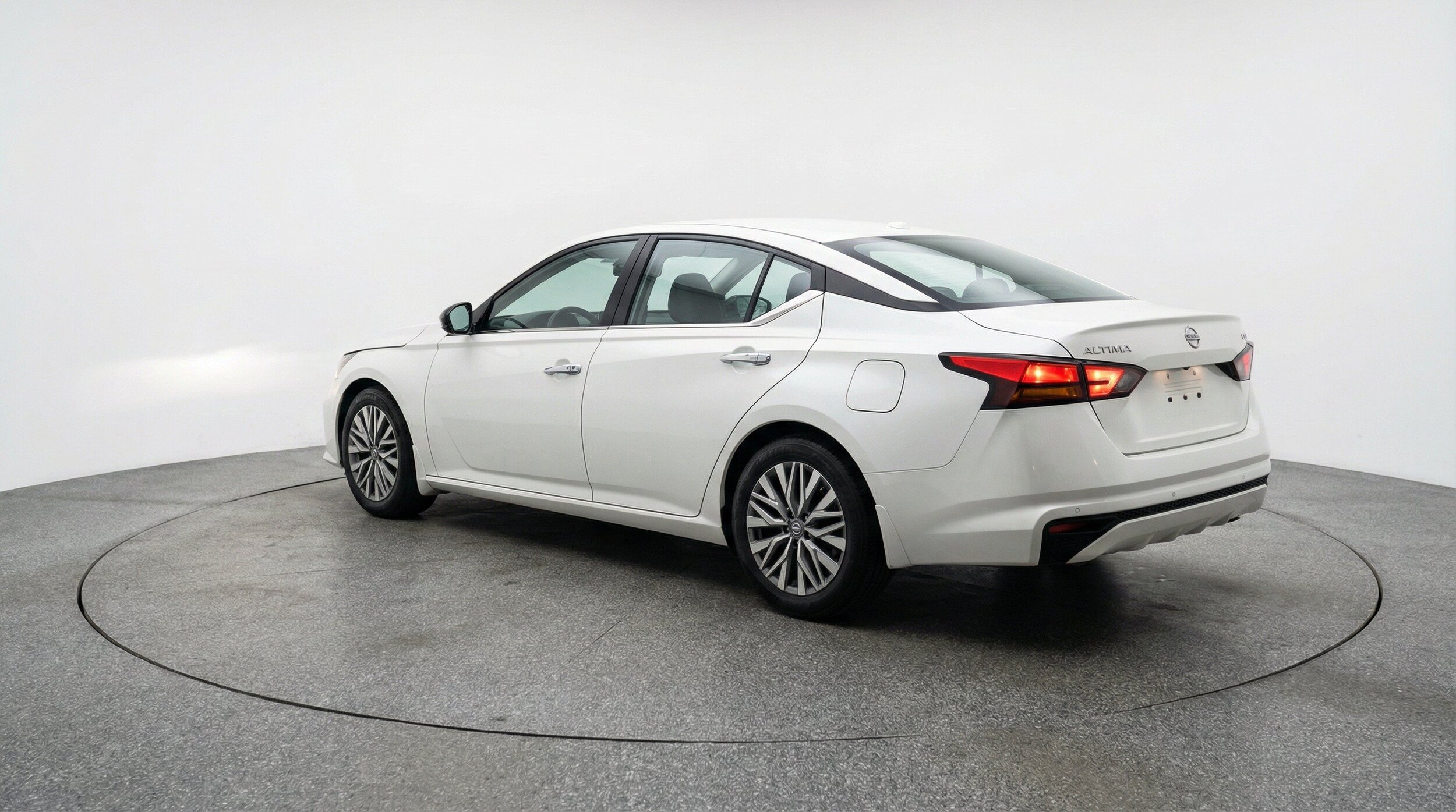 Thumbnail: 2025 Nissan Altima - 6