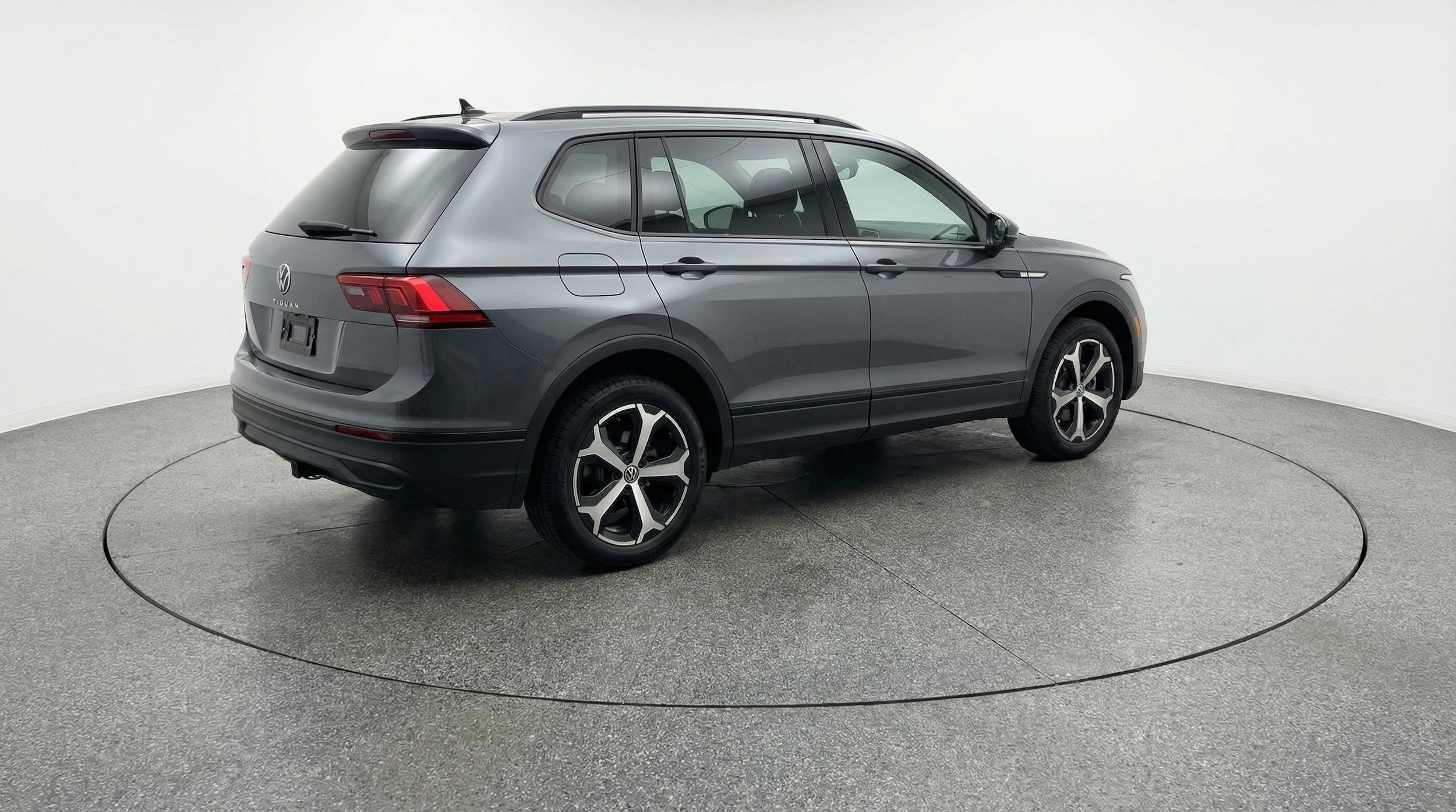 Thumbnail: 2026 Volkswagen Tiguan - 9
