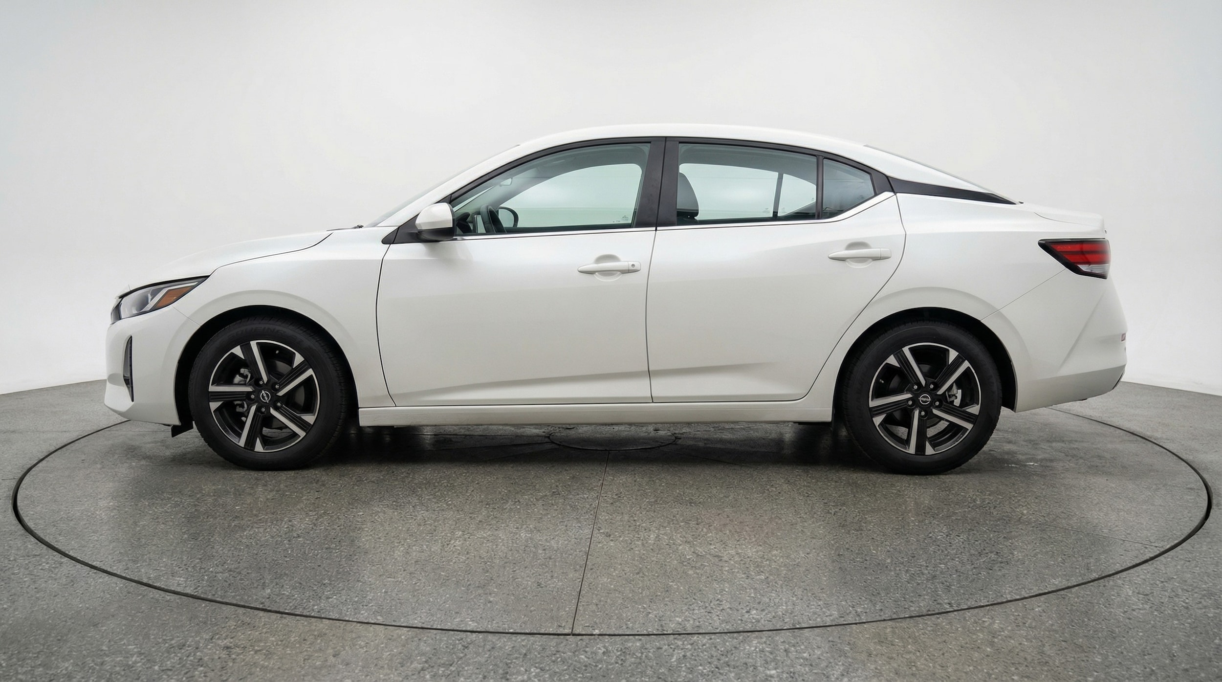 Thumbnail: 2025 Nissan Sentra - 4