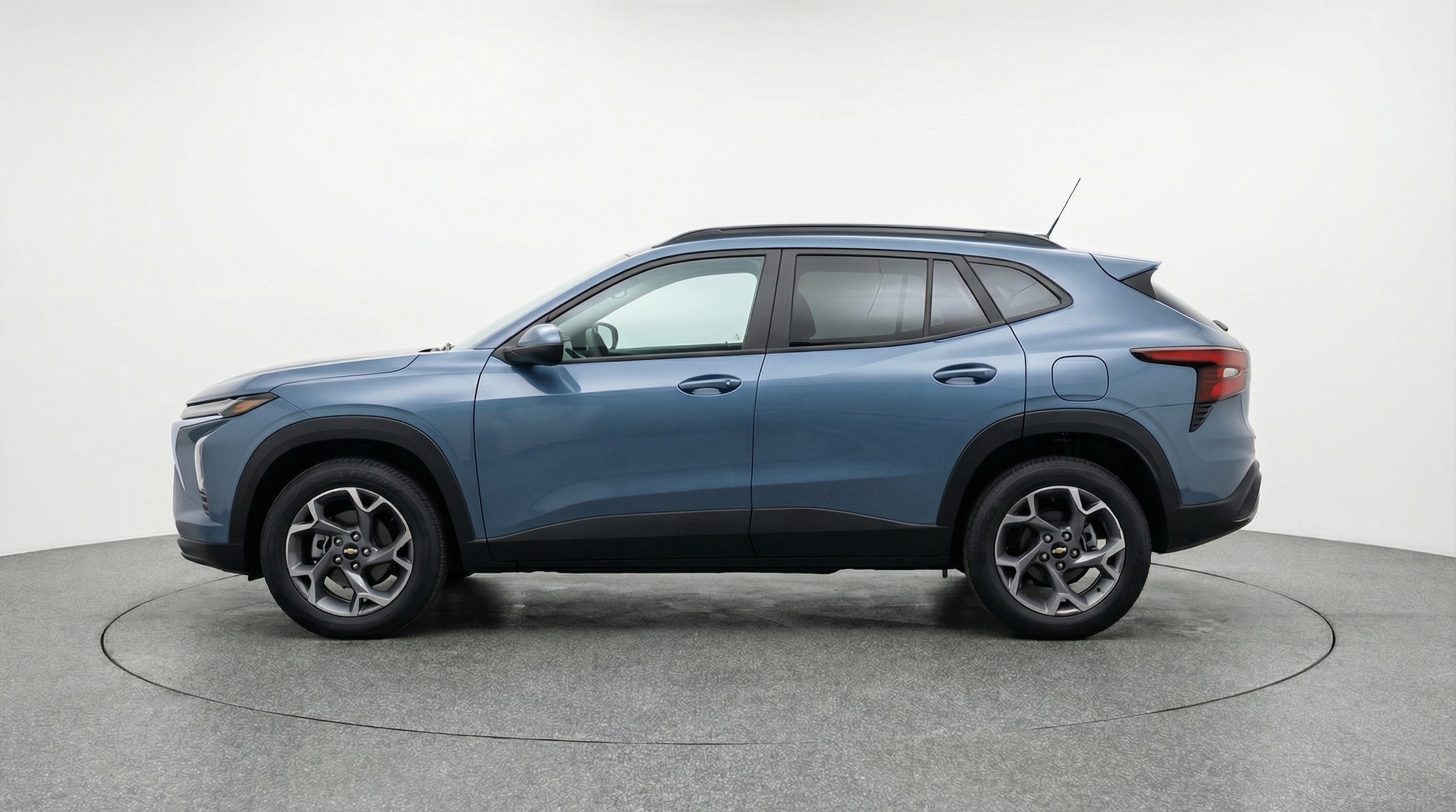 Thumbnail: 2025 Chevrolet Trax - 4