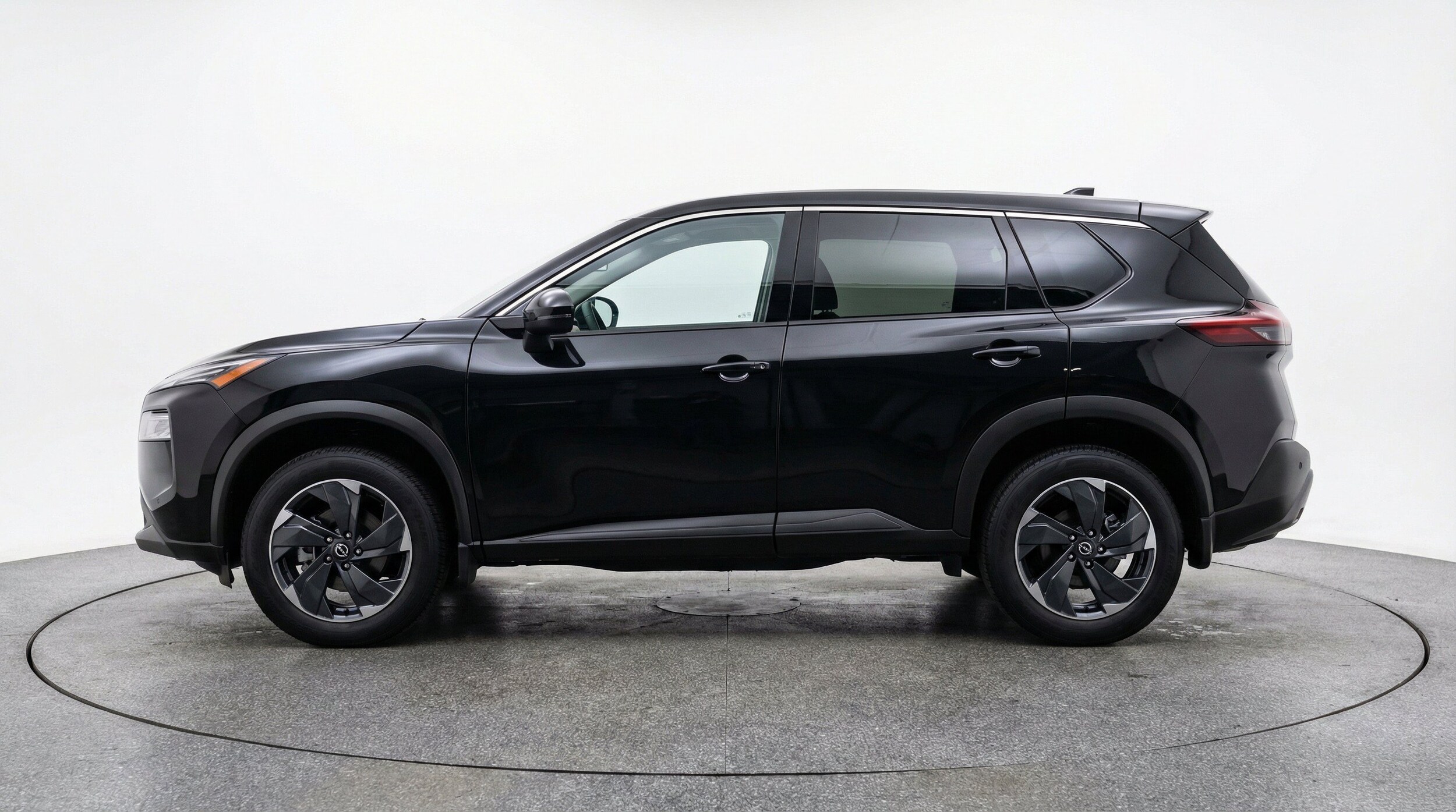 Thumbnail: 2025 Nissan Rogue - 5