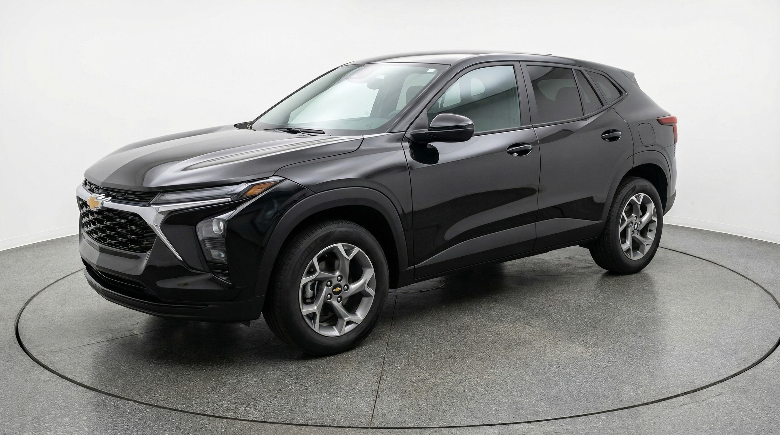 Thumbnail: 2025 Chevrolet Trax - 3