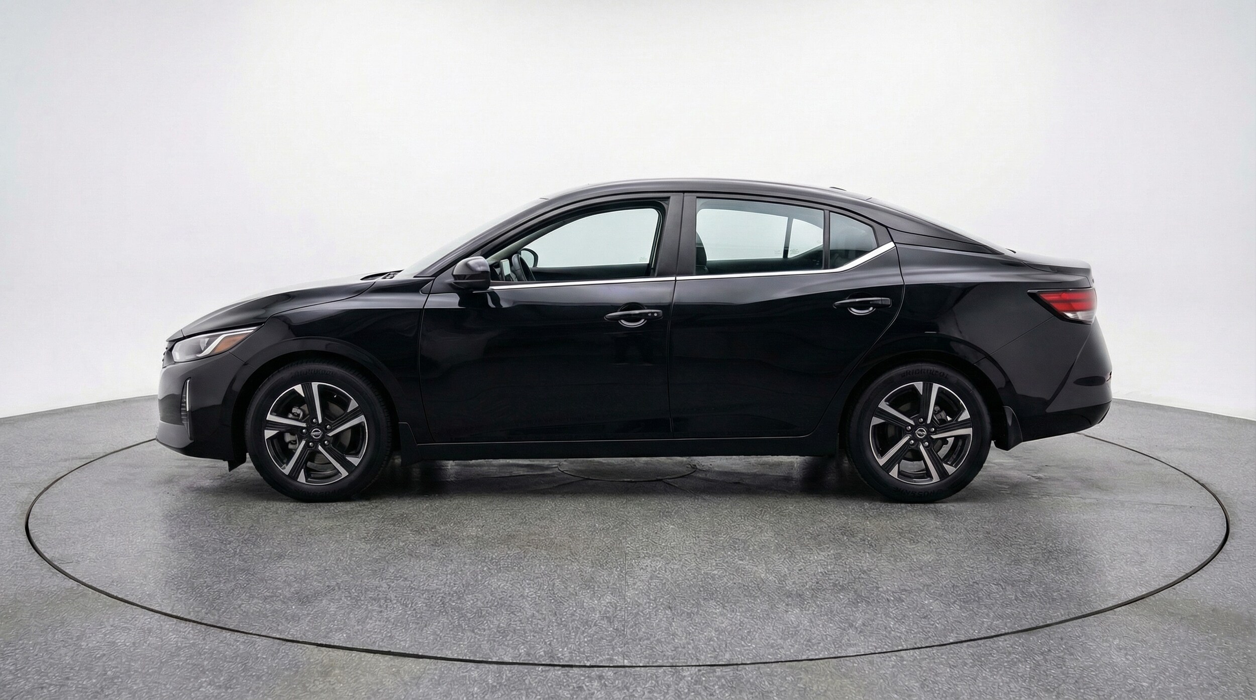 Thumbnail: 2025 Nissan Sentra - 4