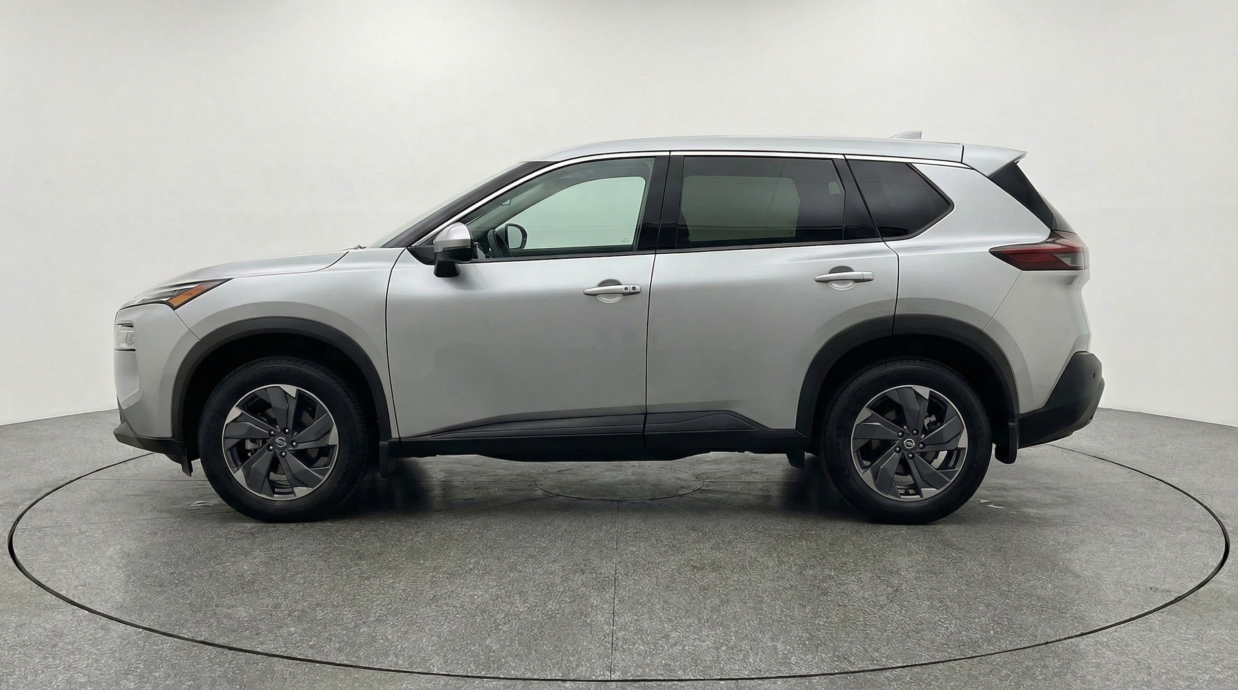 Thumbnail: 2025 Nissan Rogue - 5