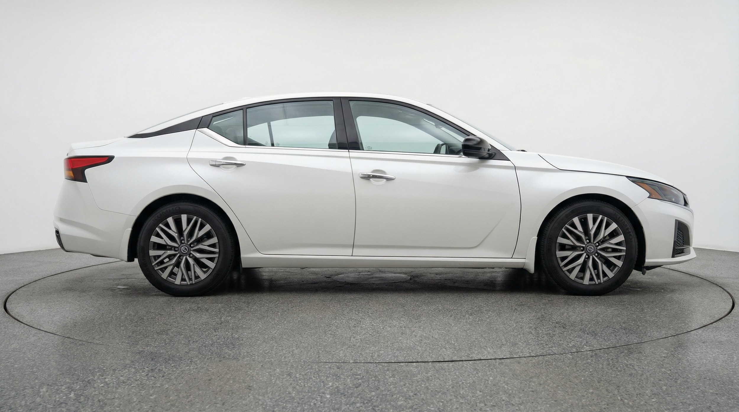 Thumbnail: 2025 Nissan Altima - 8