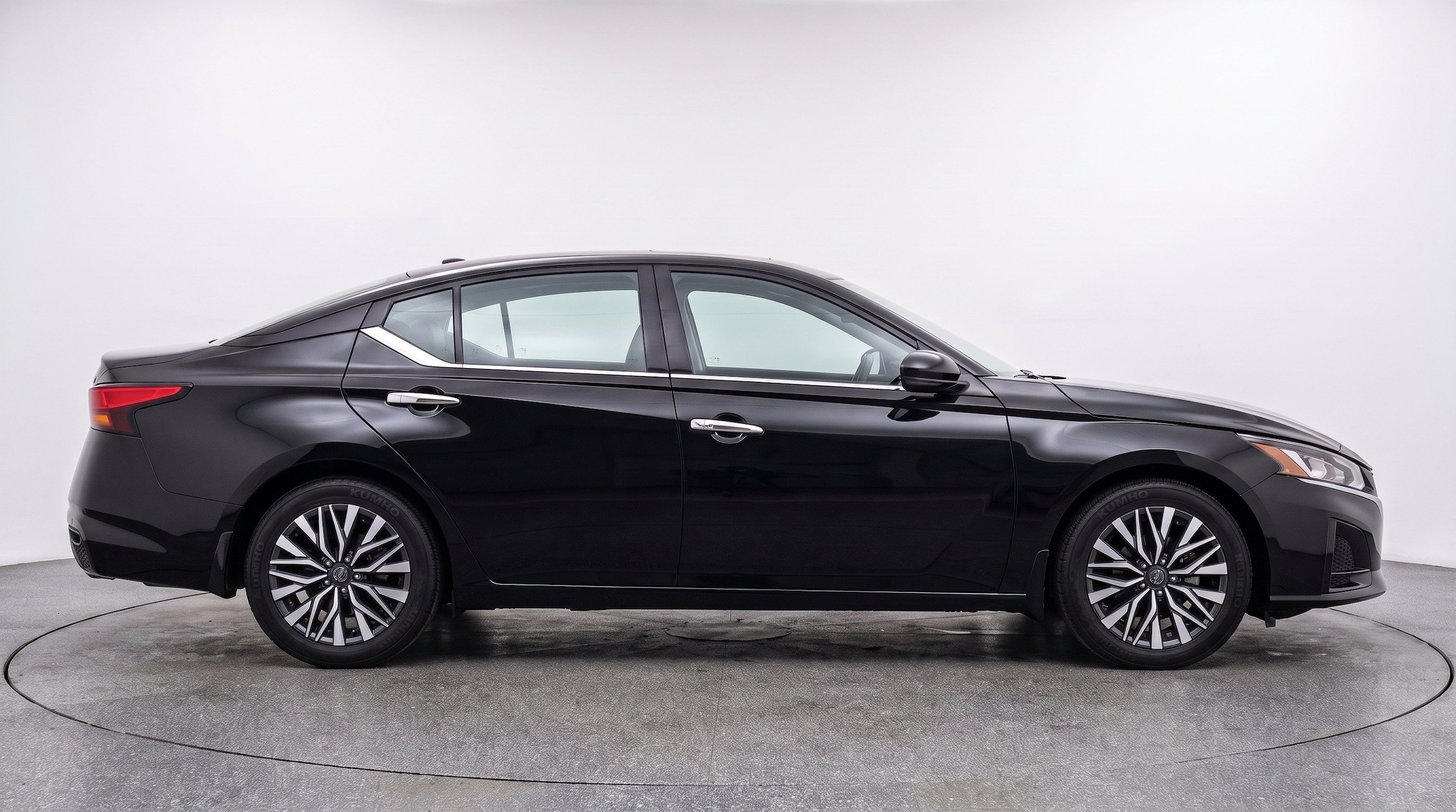 Thumbnail: 2025 Nissan Altima - 11