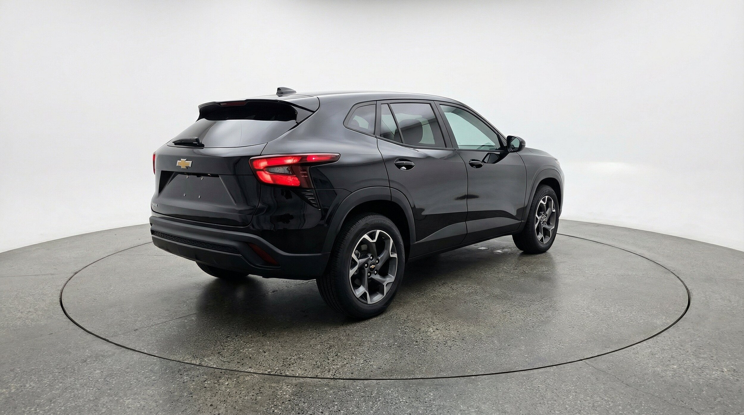 2025 Chevrolet Trax LT - Photo 8