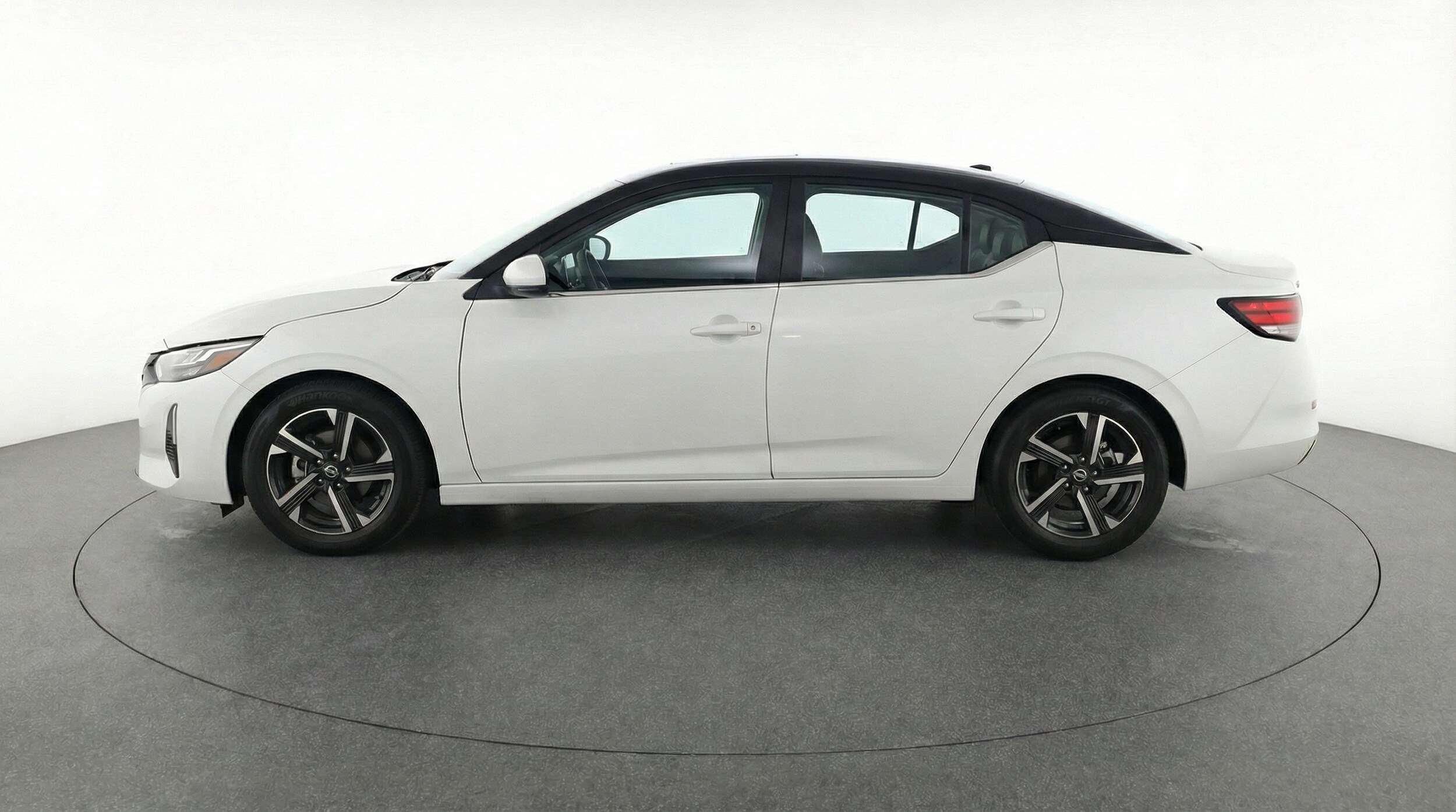 Thumbnail: 2025 Nissan Sentra - 4