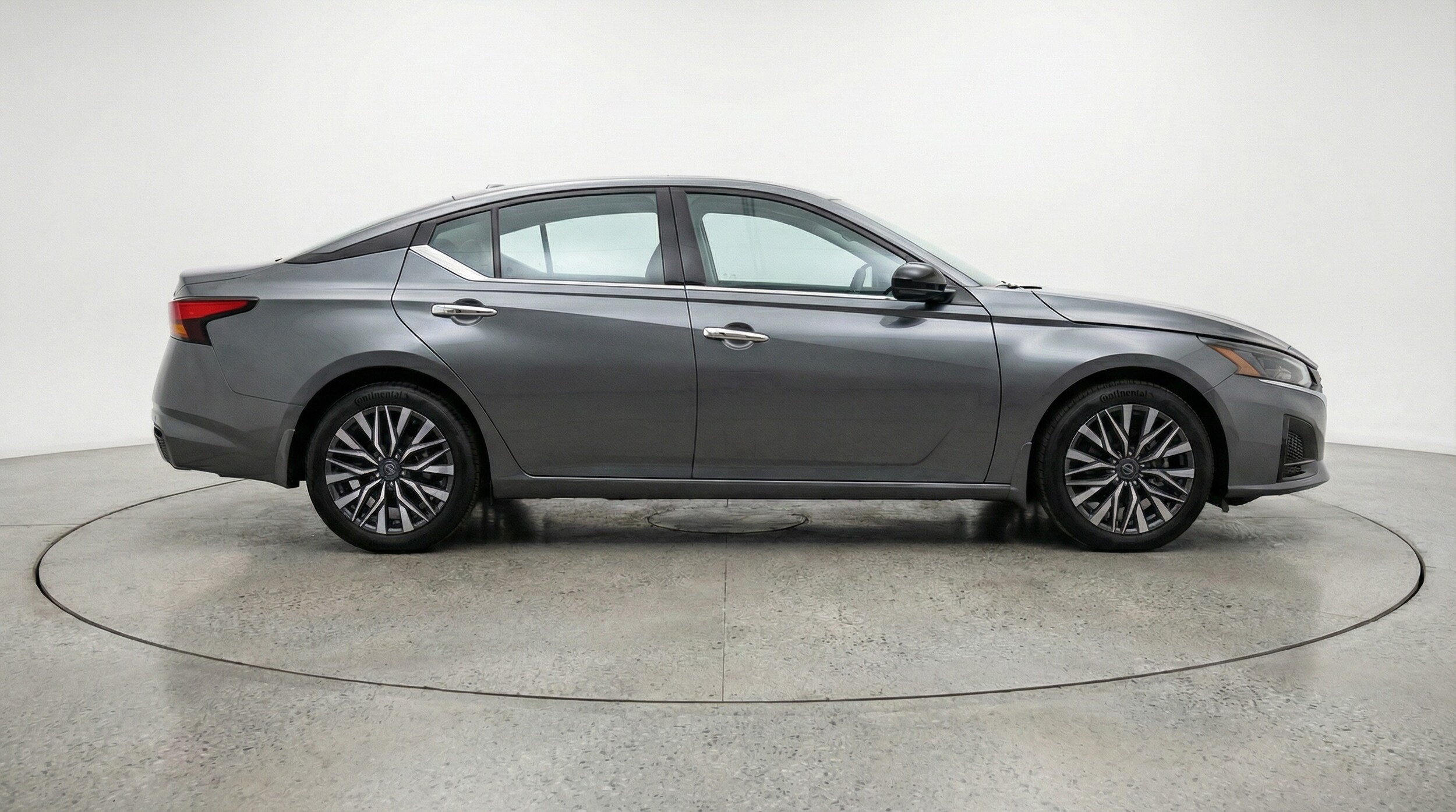 Thumbnail: 2025 Nissan Altima - 8