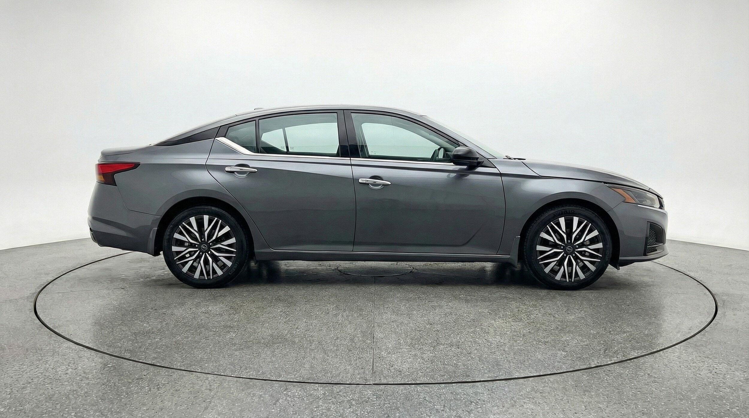 Thumbnail: 2025 Nissan Altima - 8
