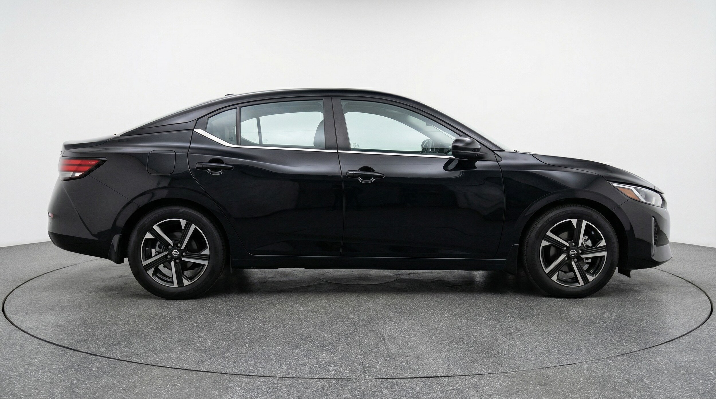 Thumbnail: 2025 Nissan Sentra - 8